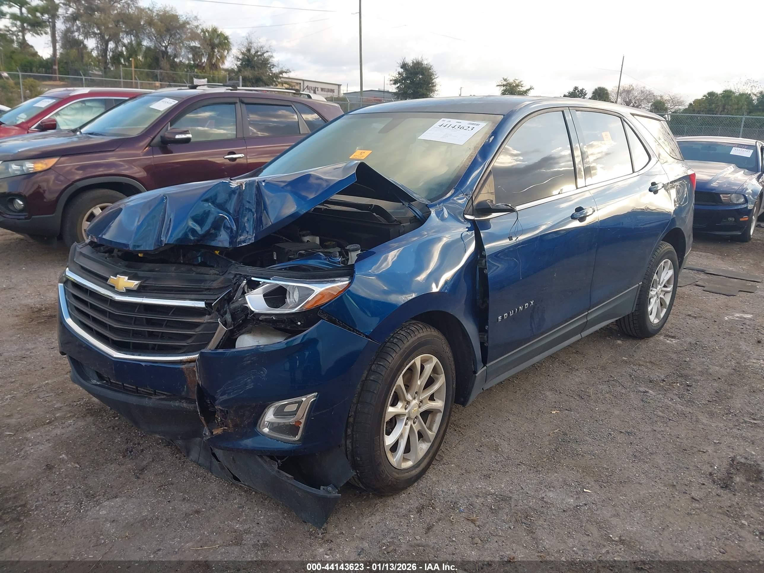 CHEVROLET EQUINOX image 2