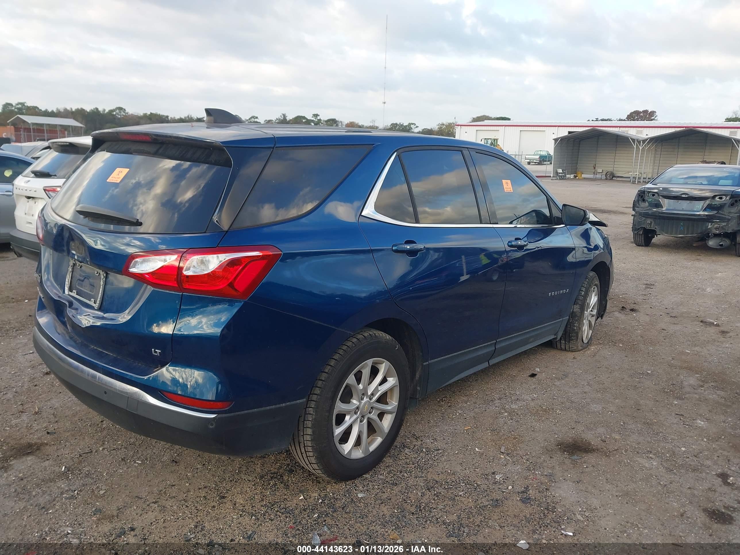 CHEVROLET EQUINOX image 4