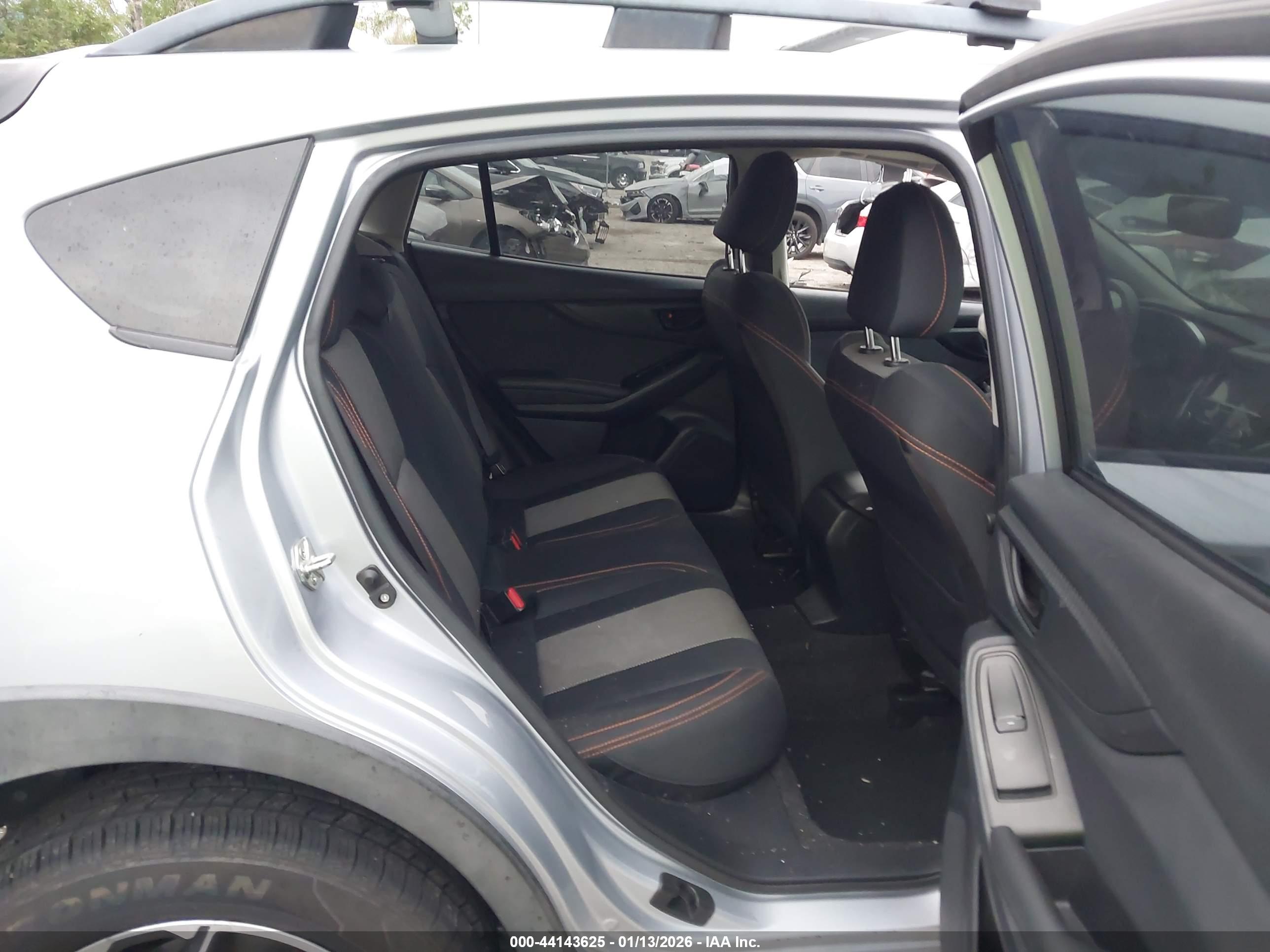 SUBARU CROSSTREK image 8
