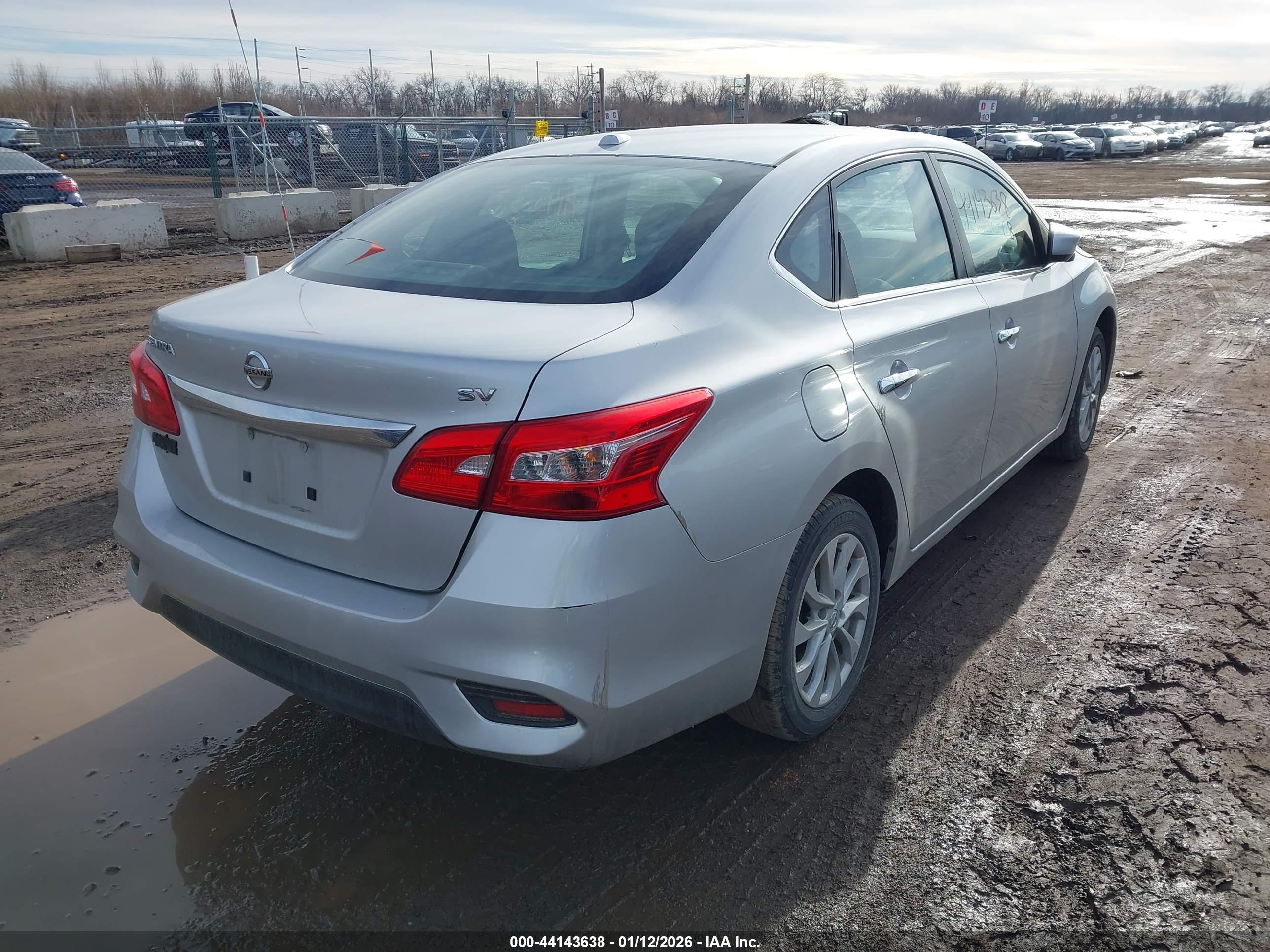 NISSAN SENTRA image 4