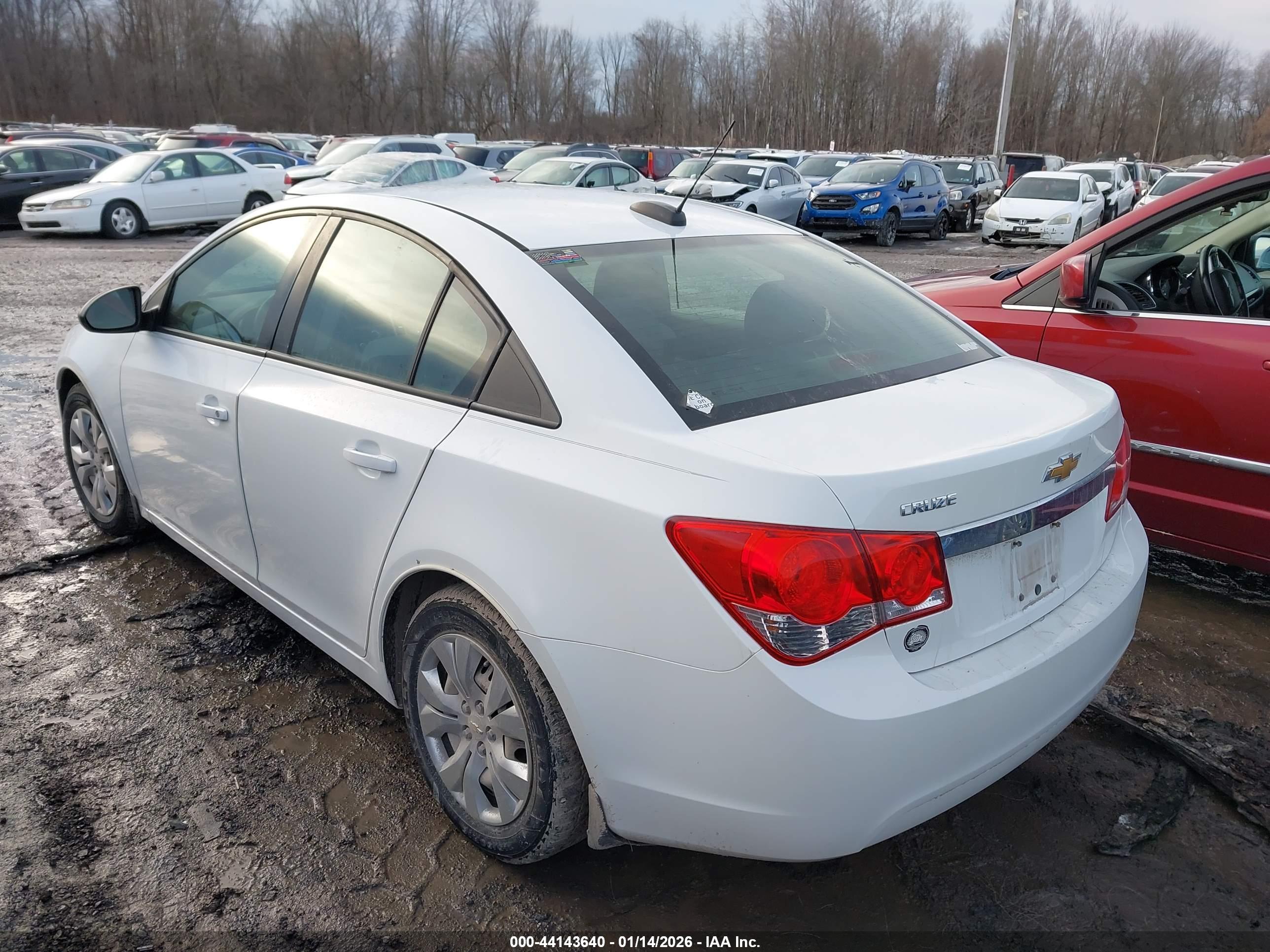 CHEVROLET CRUZE image 3