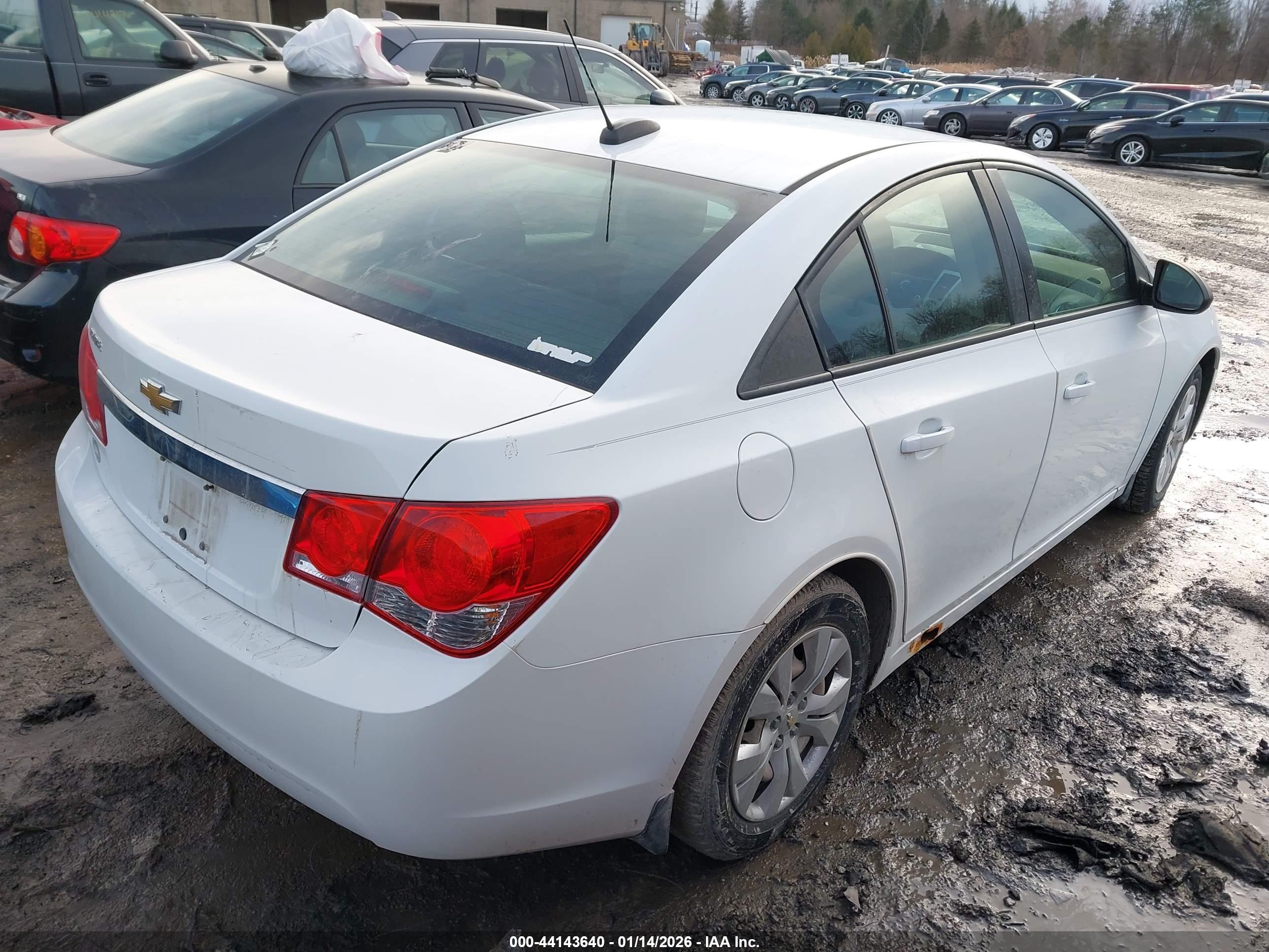 CHEVROLET CRUZE image 4