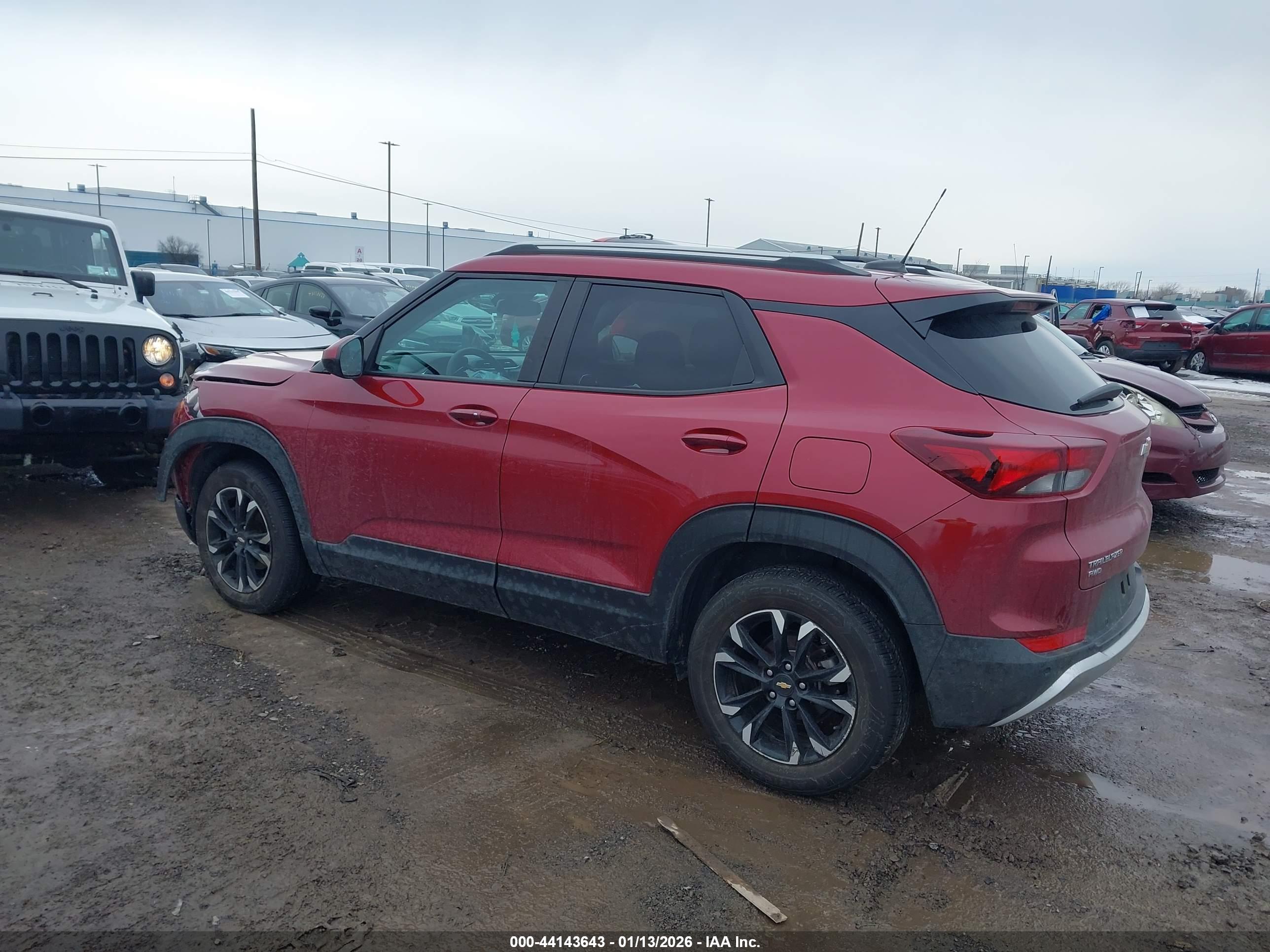 CHEVROLET TRAILBLAZER image 3