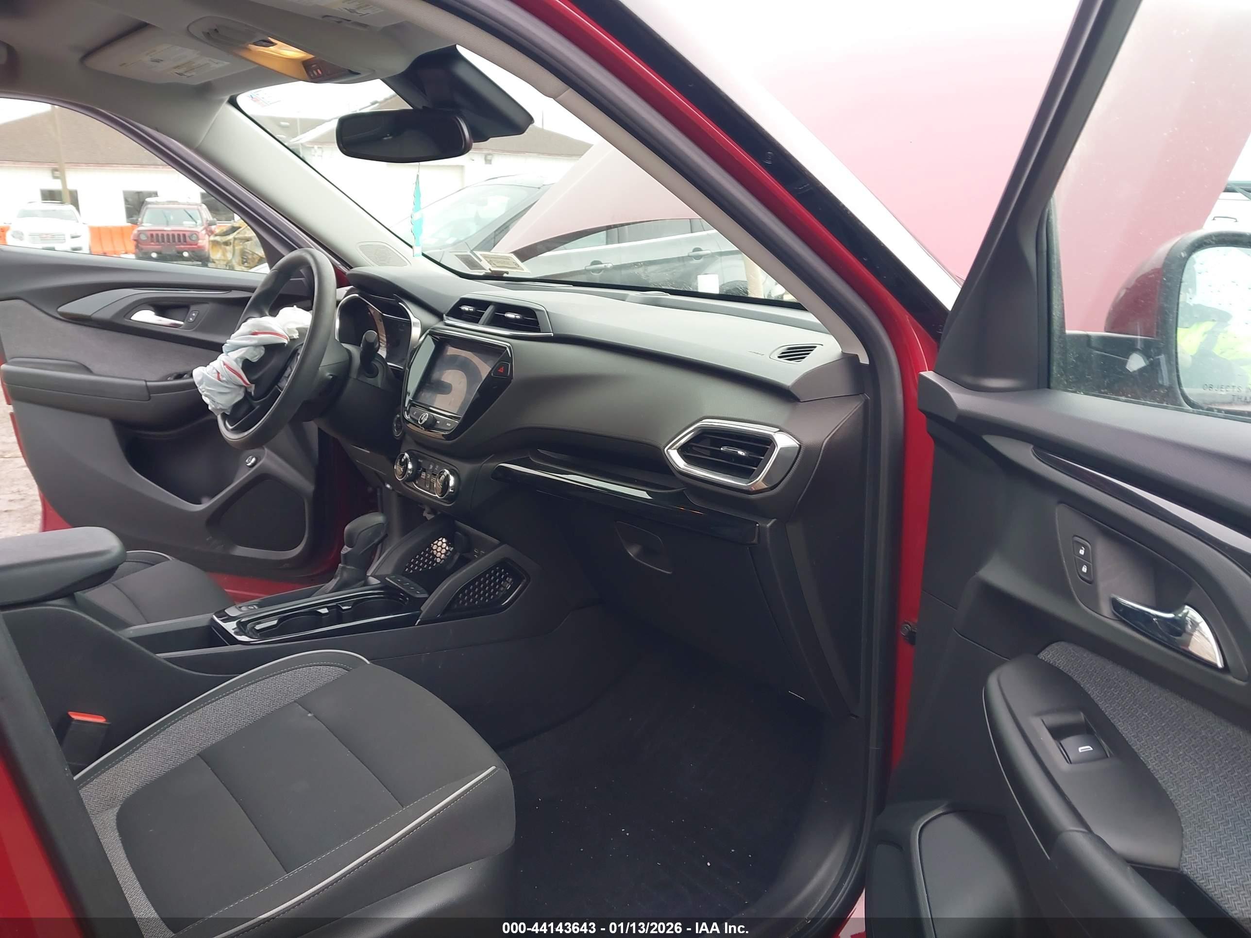 CHEVROLET TRAILBLAZER image 5