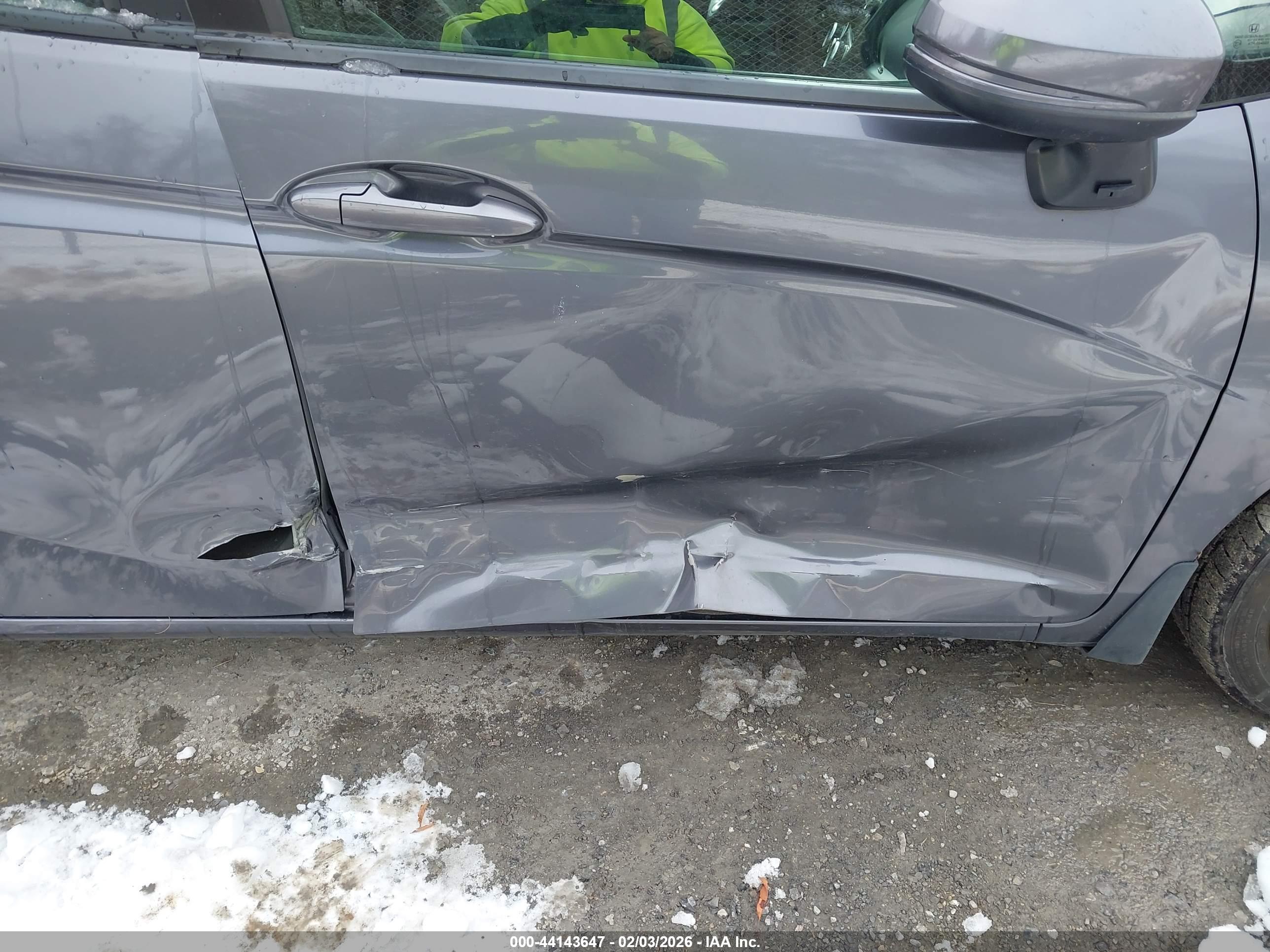 HONDA FIT image 6