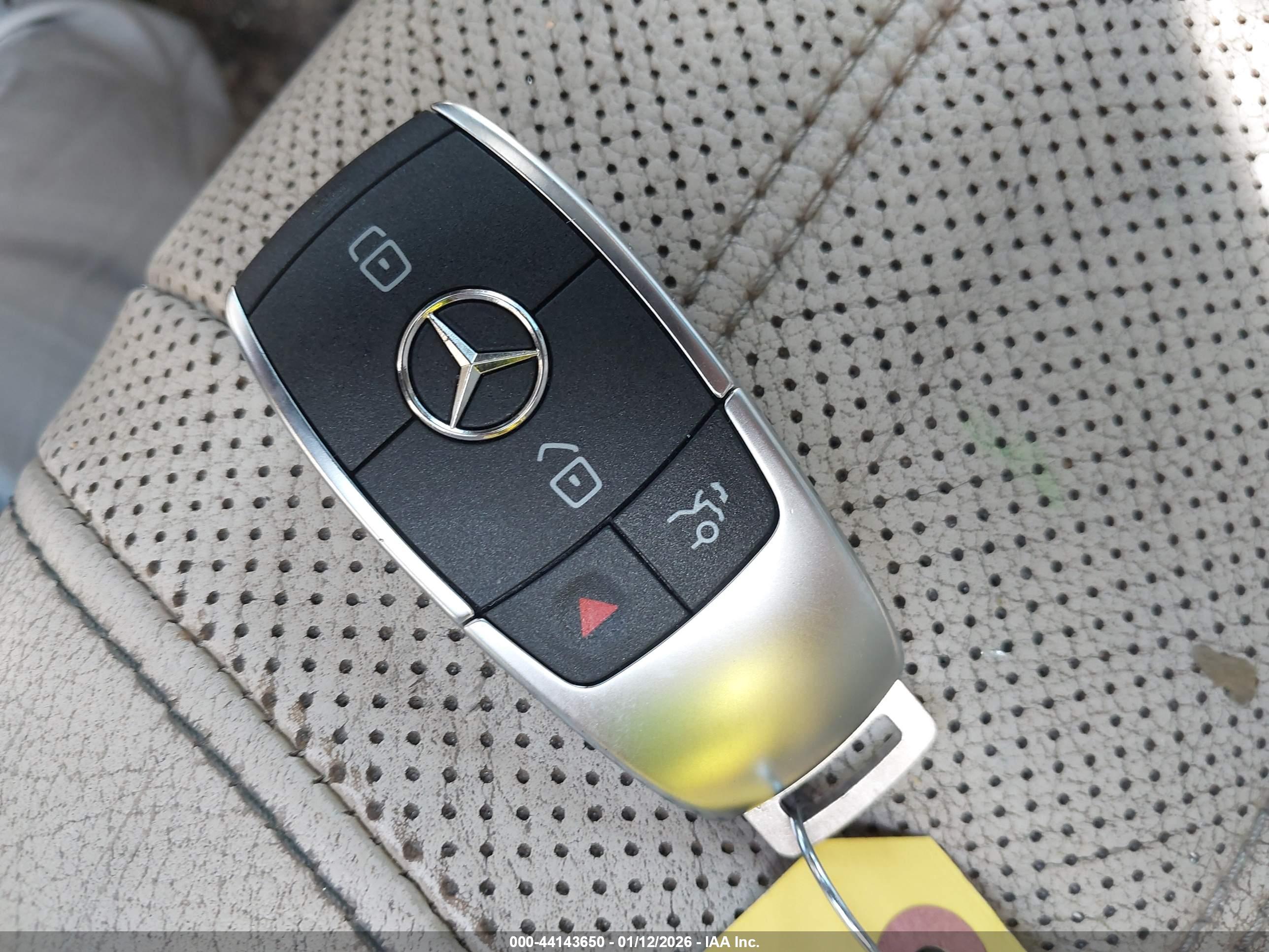 MERCEDES-BENZ GLE image 11