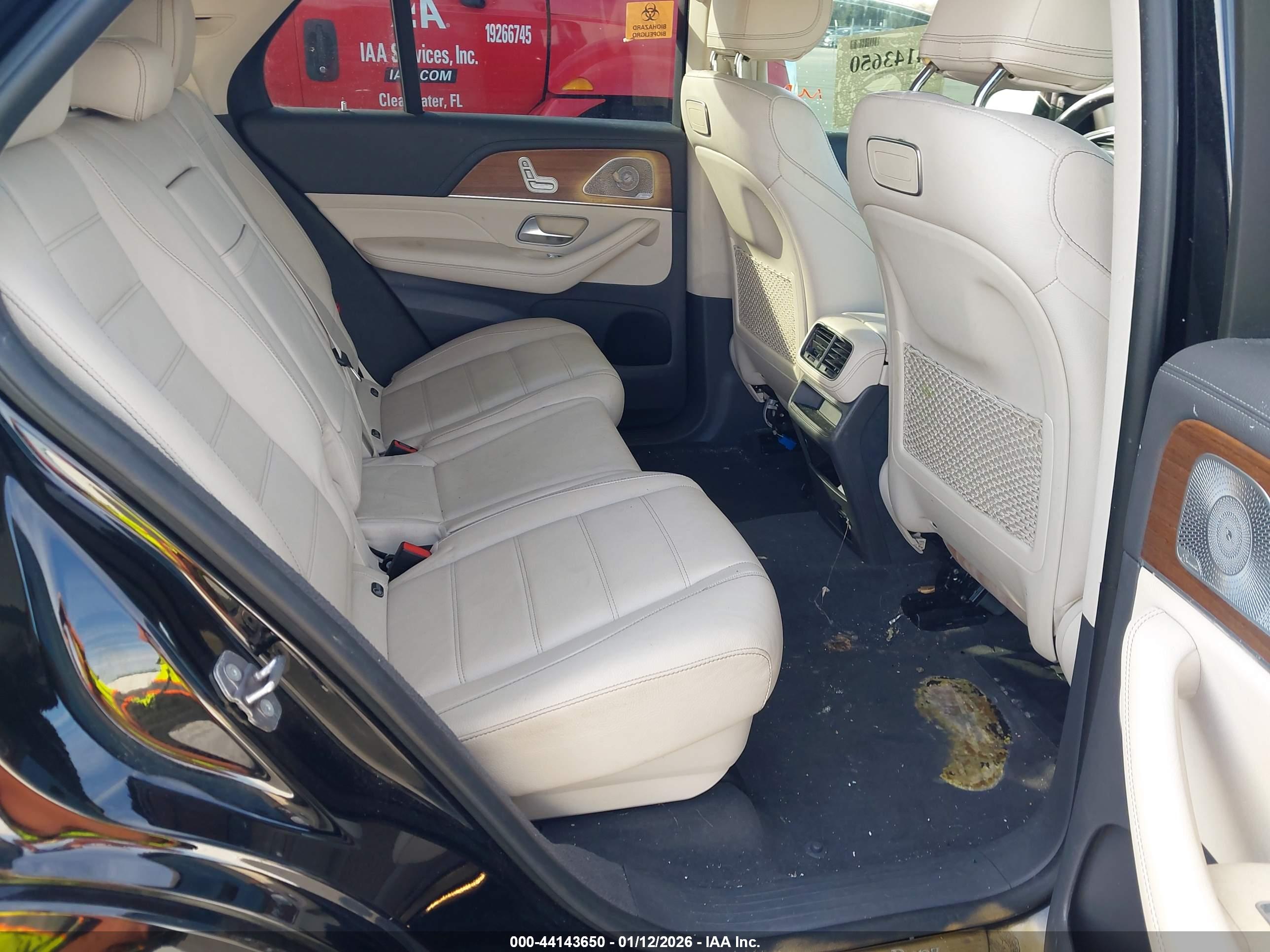 MERCEDES-BENZ GLE image 8