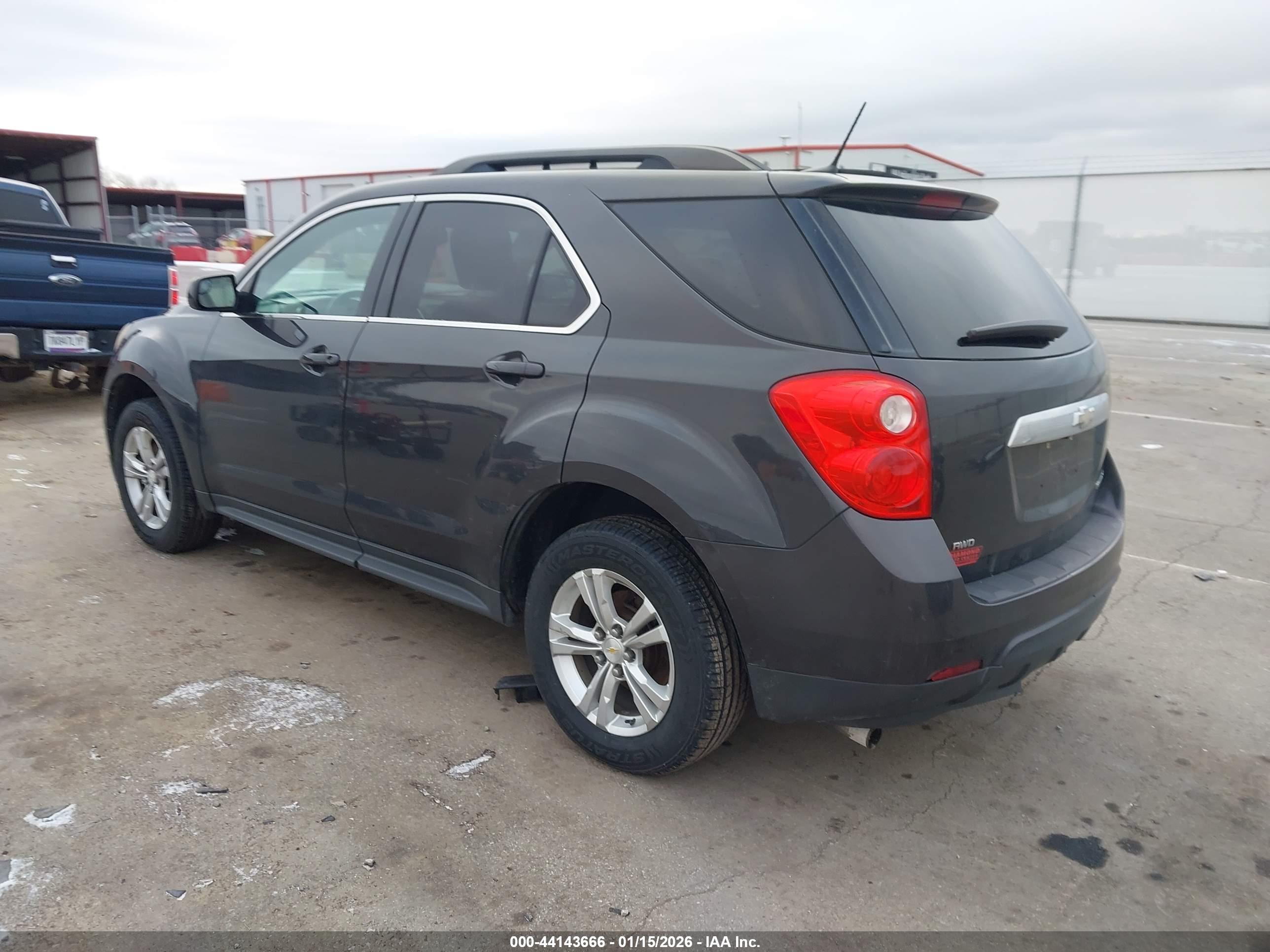 CHEVROLET EQUINOX image 3