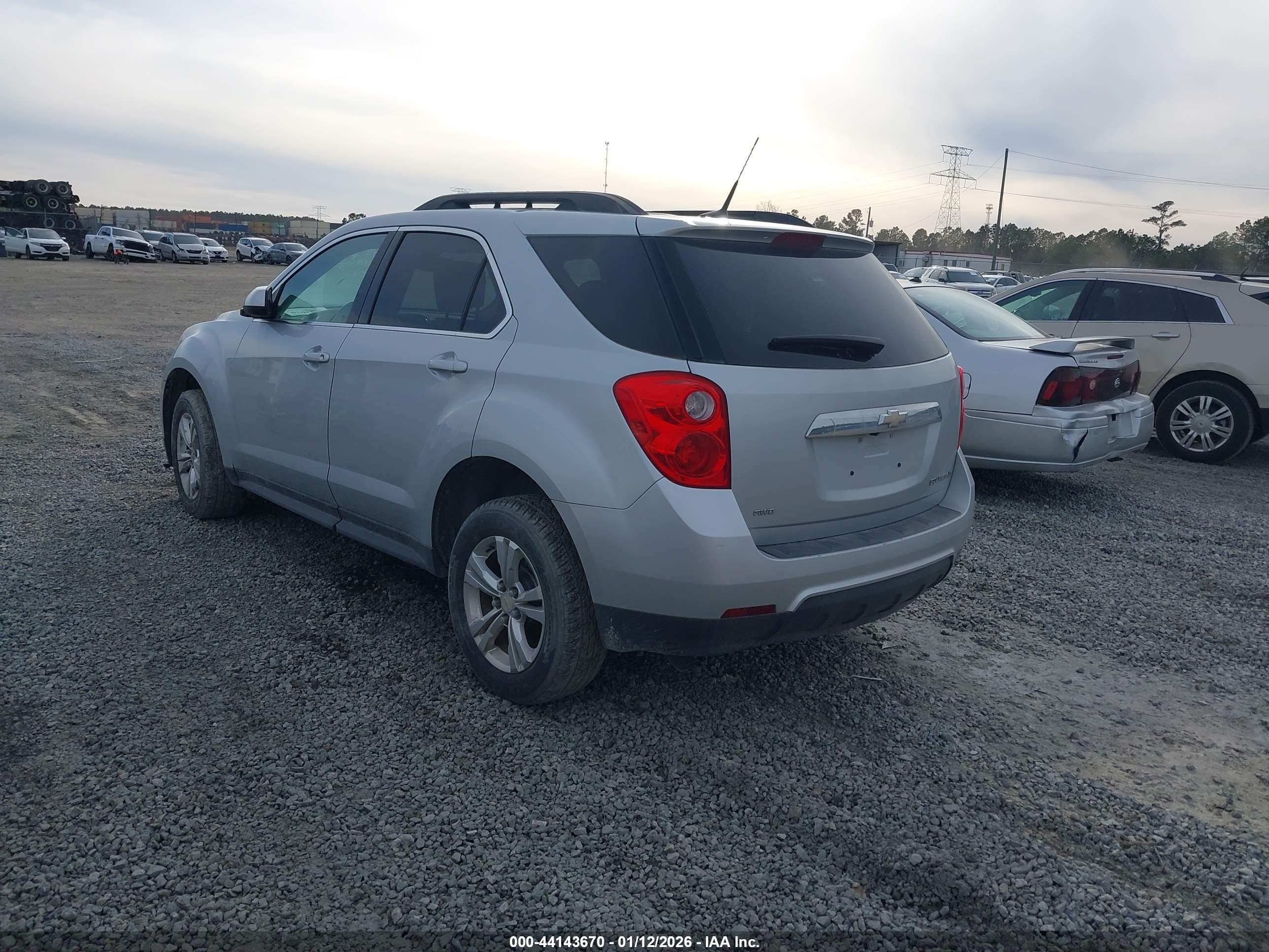 CHEVROLET EQUINOX image 3