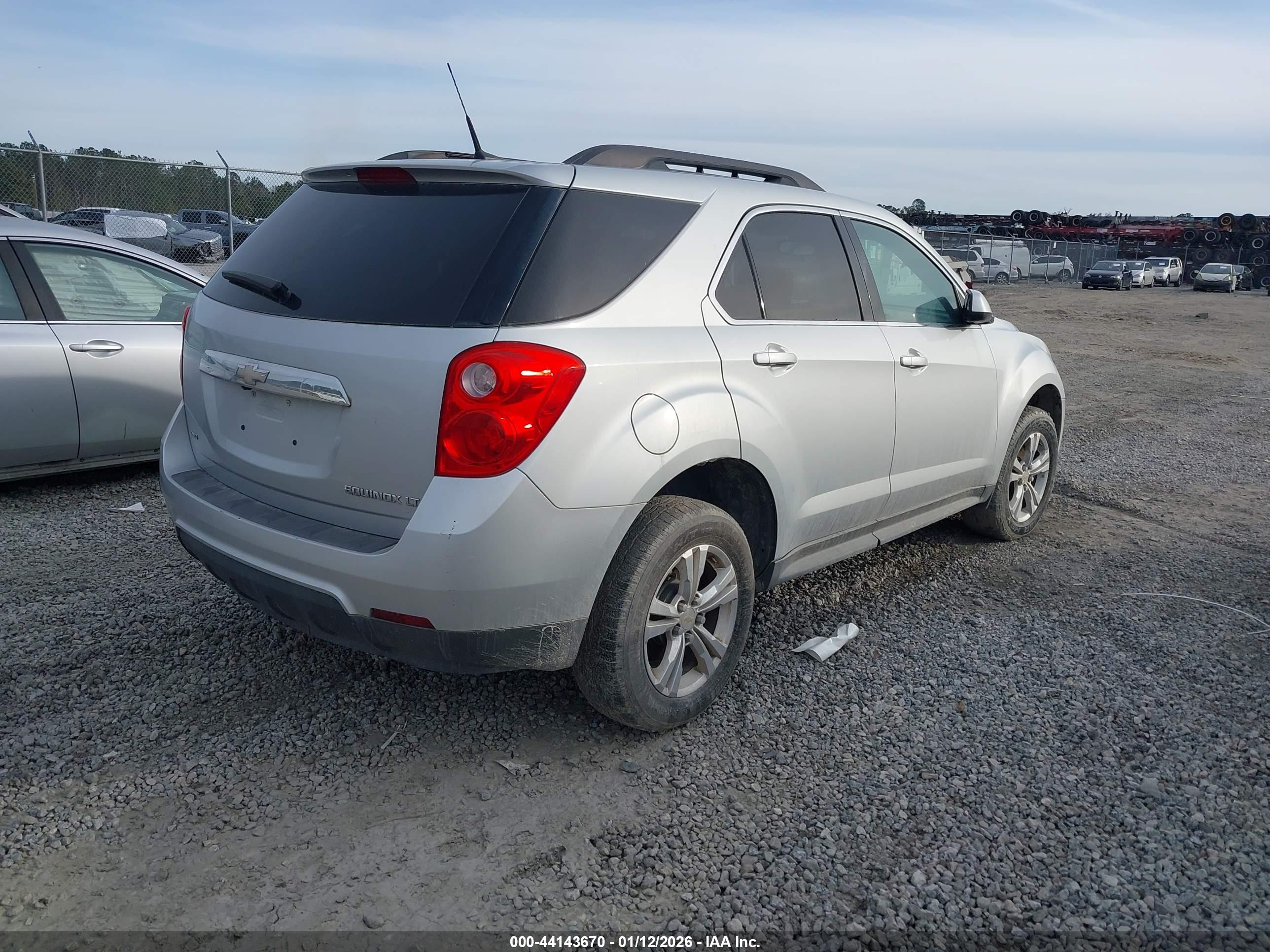 CHEVROLET EQUINOX image 4
