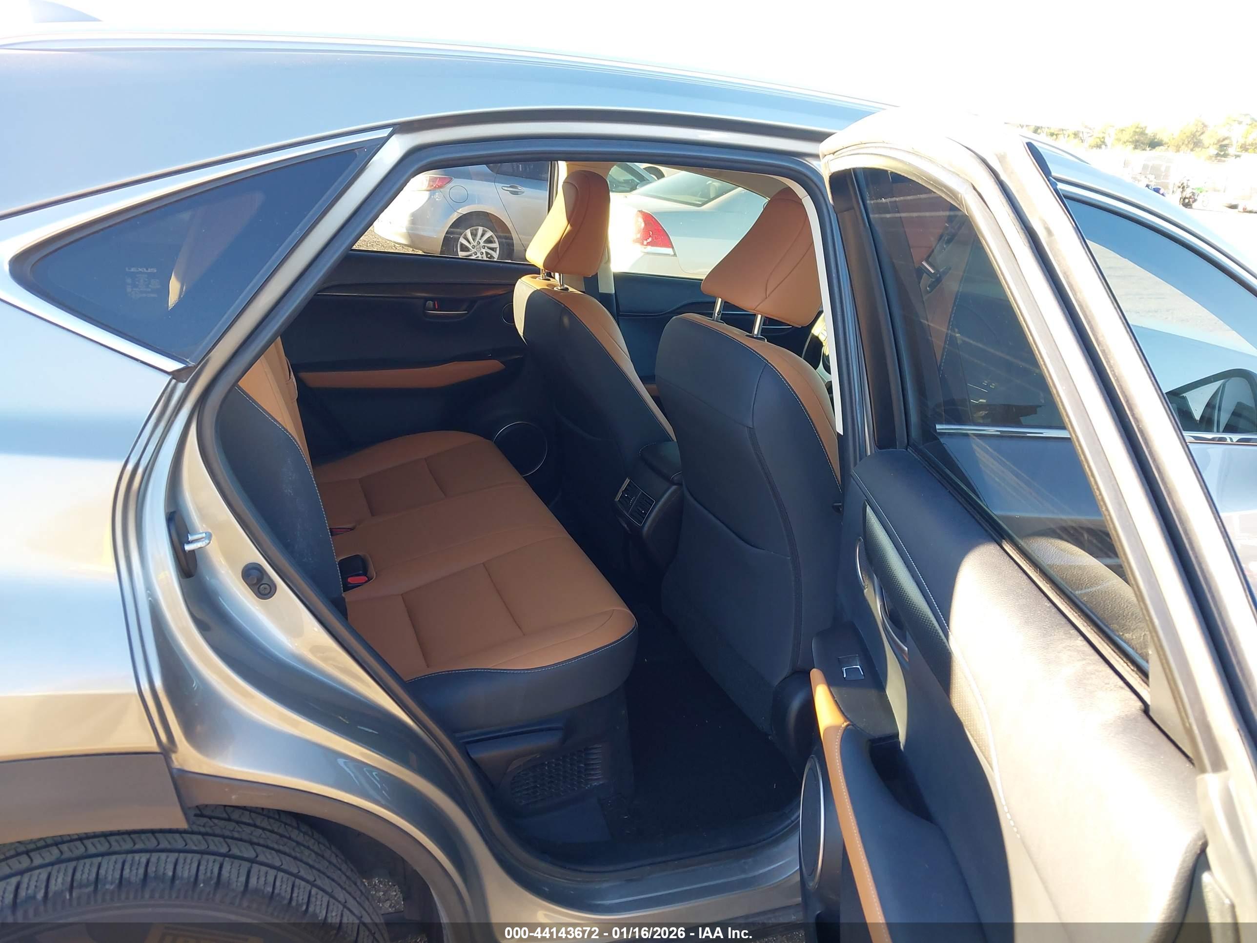 LEXUS NX image 8