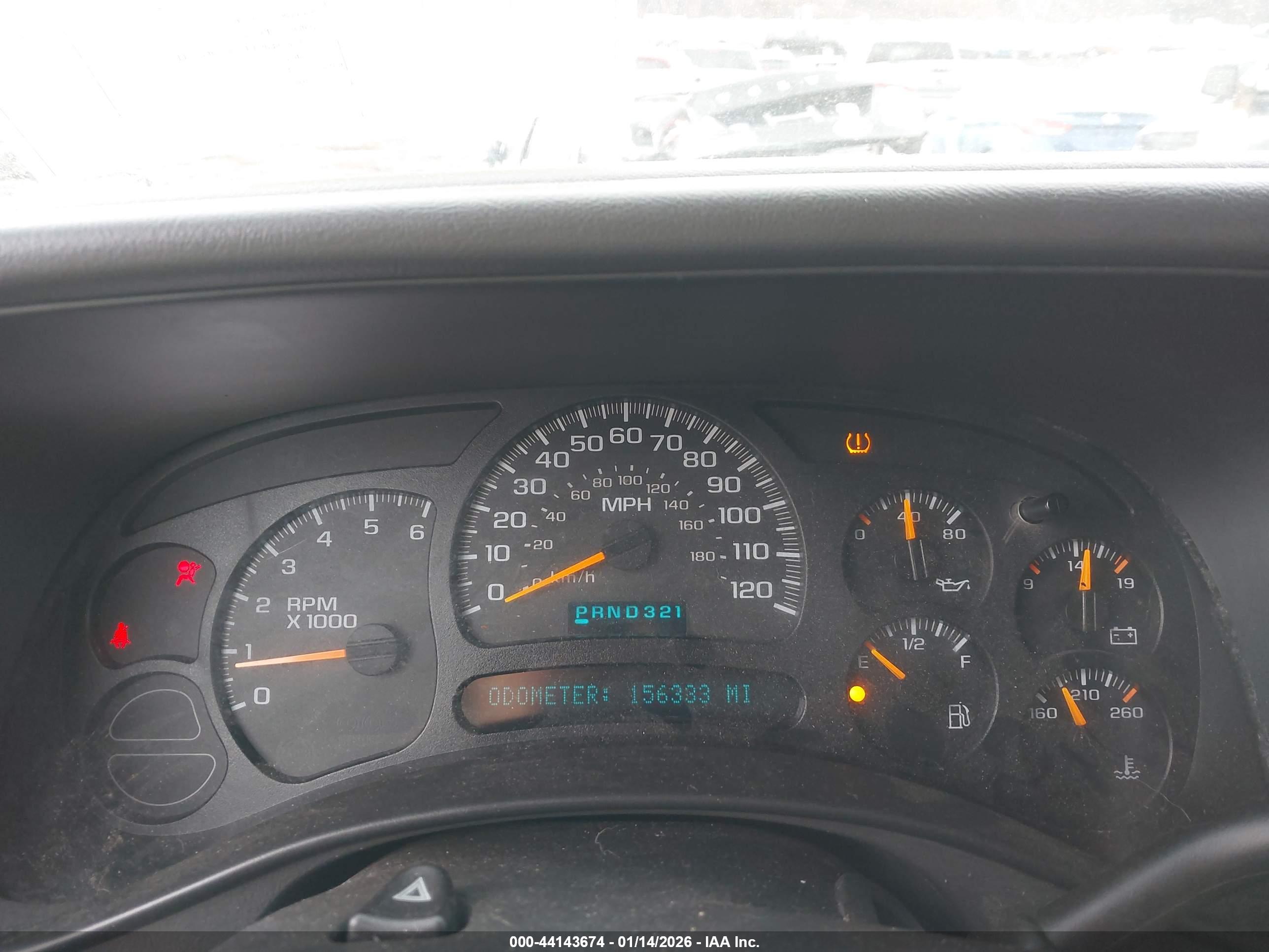 CHEVROLET TAHOE image 7