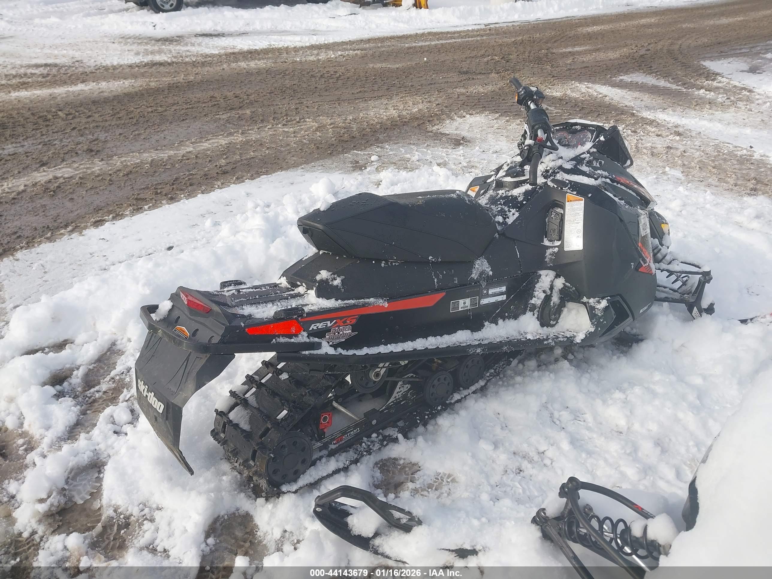 SKID MXZ image 4
