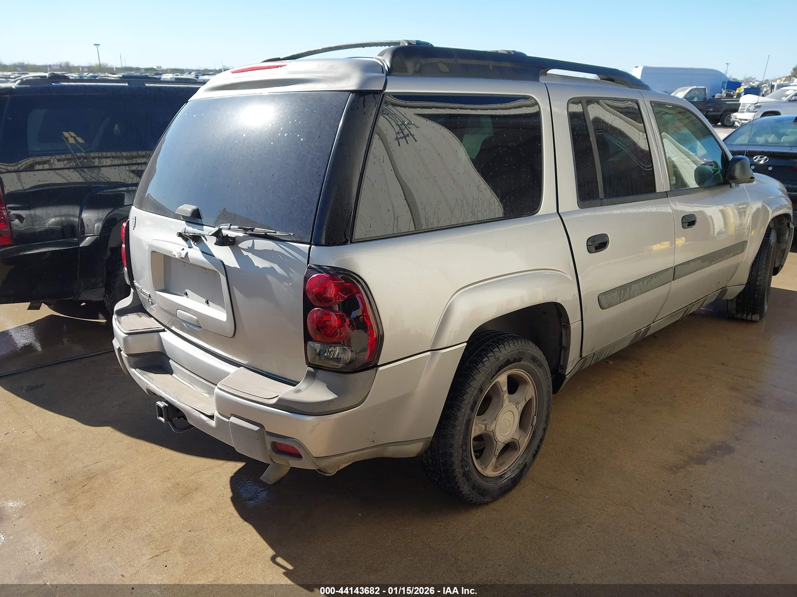 CHEVROLET TRAILBLAZER image 4