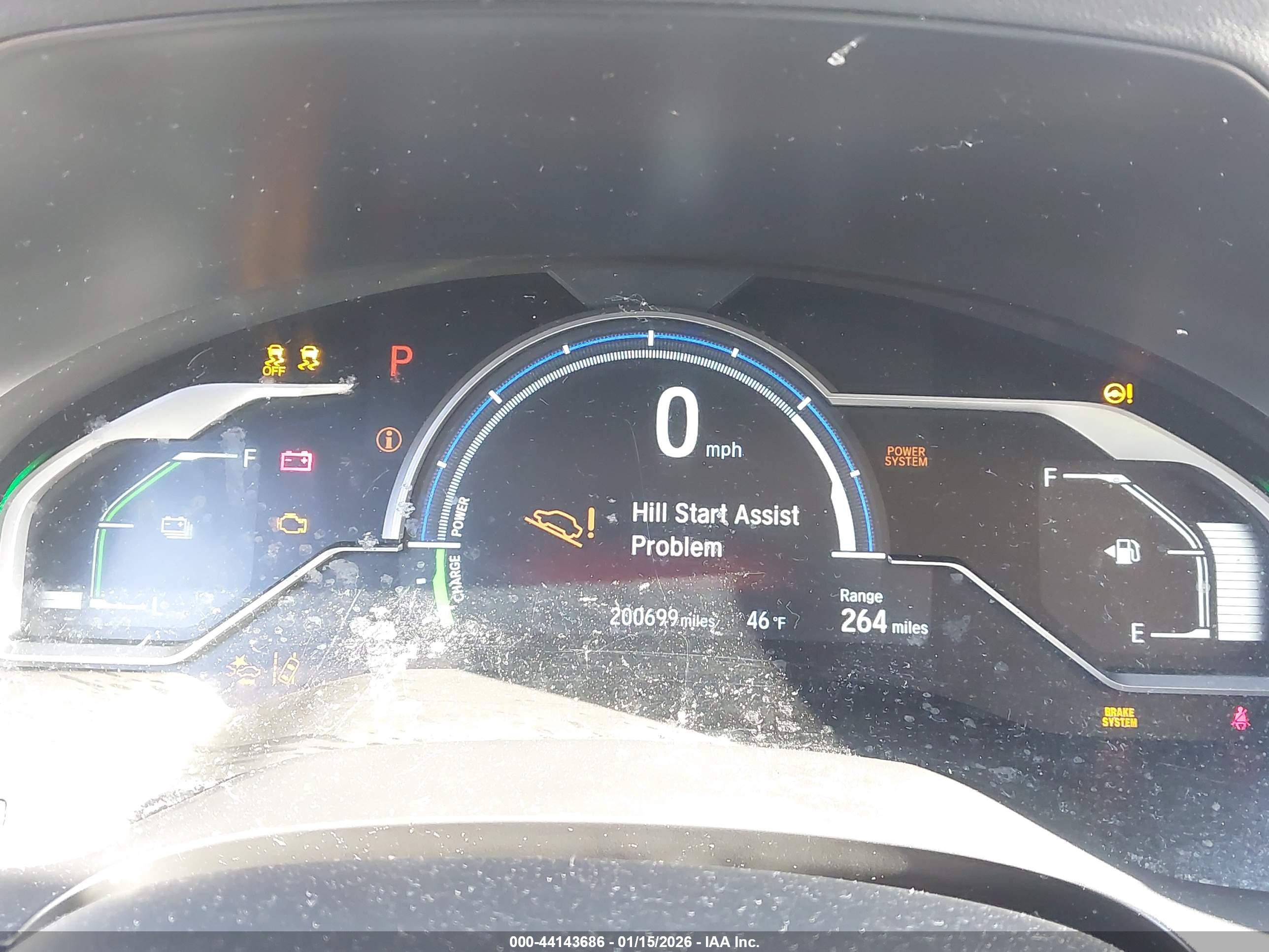 HONDA CLARITY image 7