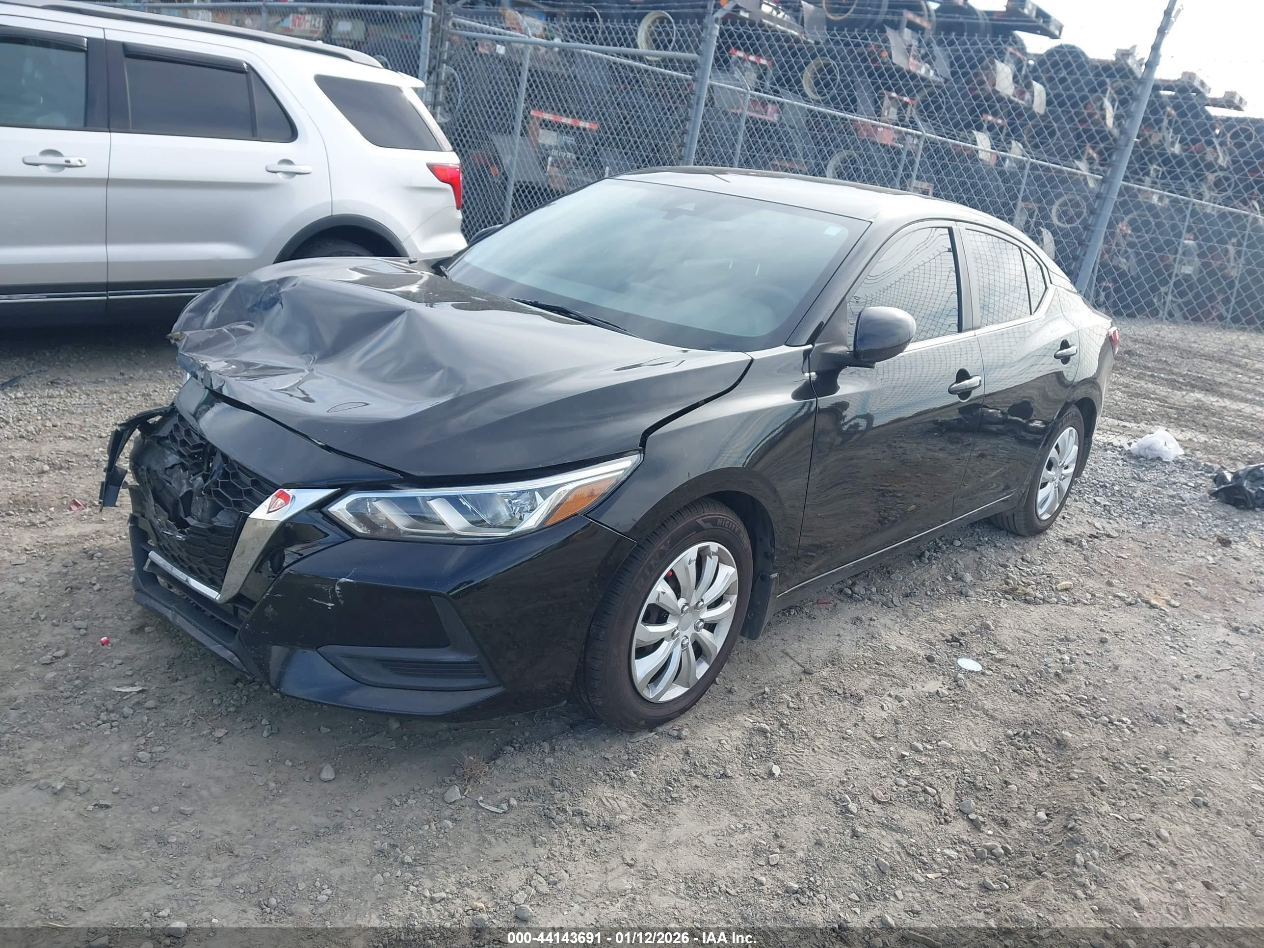 NISSAN SENTRA image 2