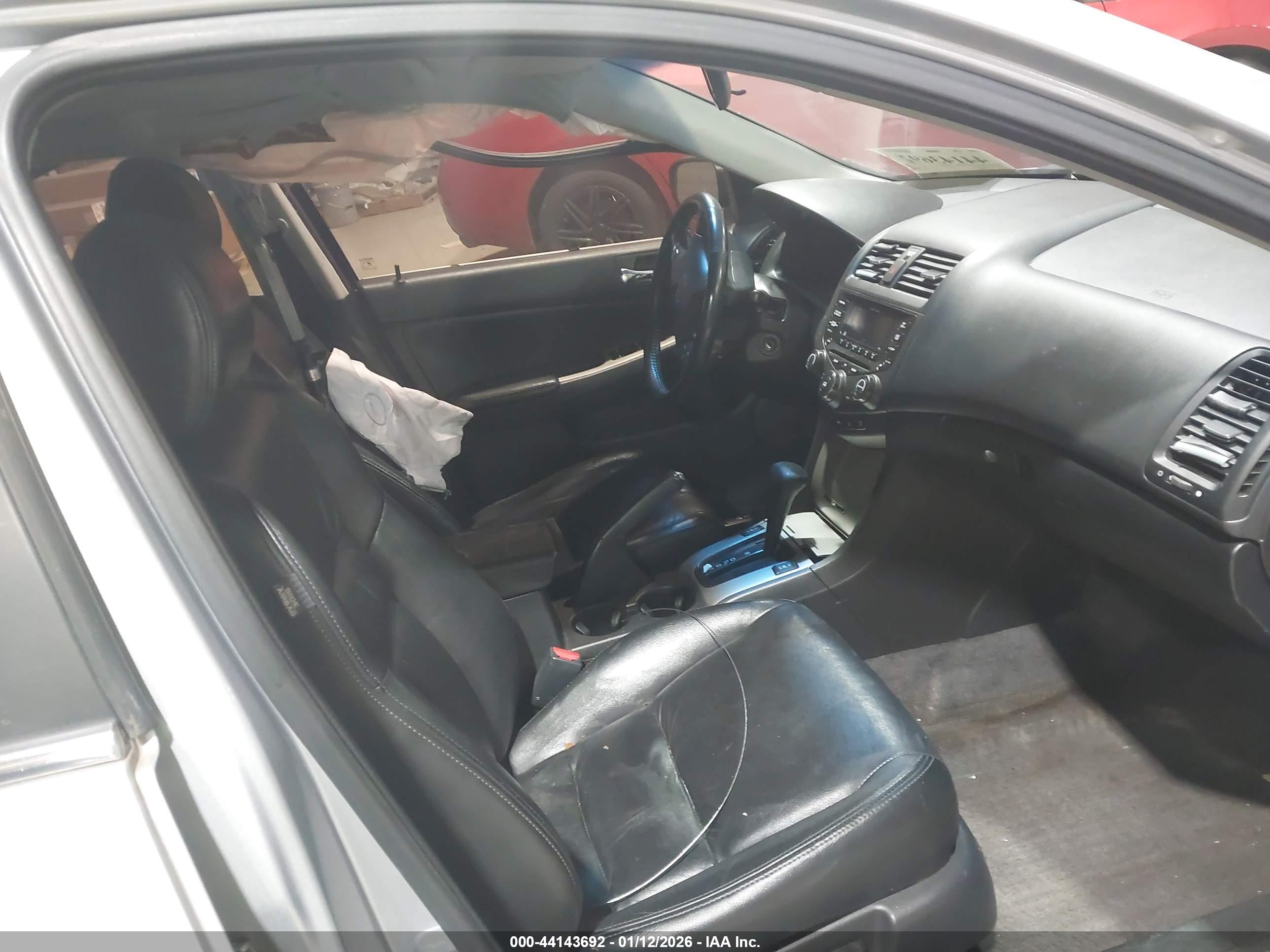 HONDA ACCORD image 5