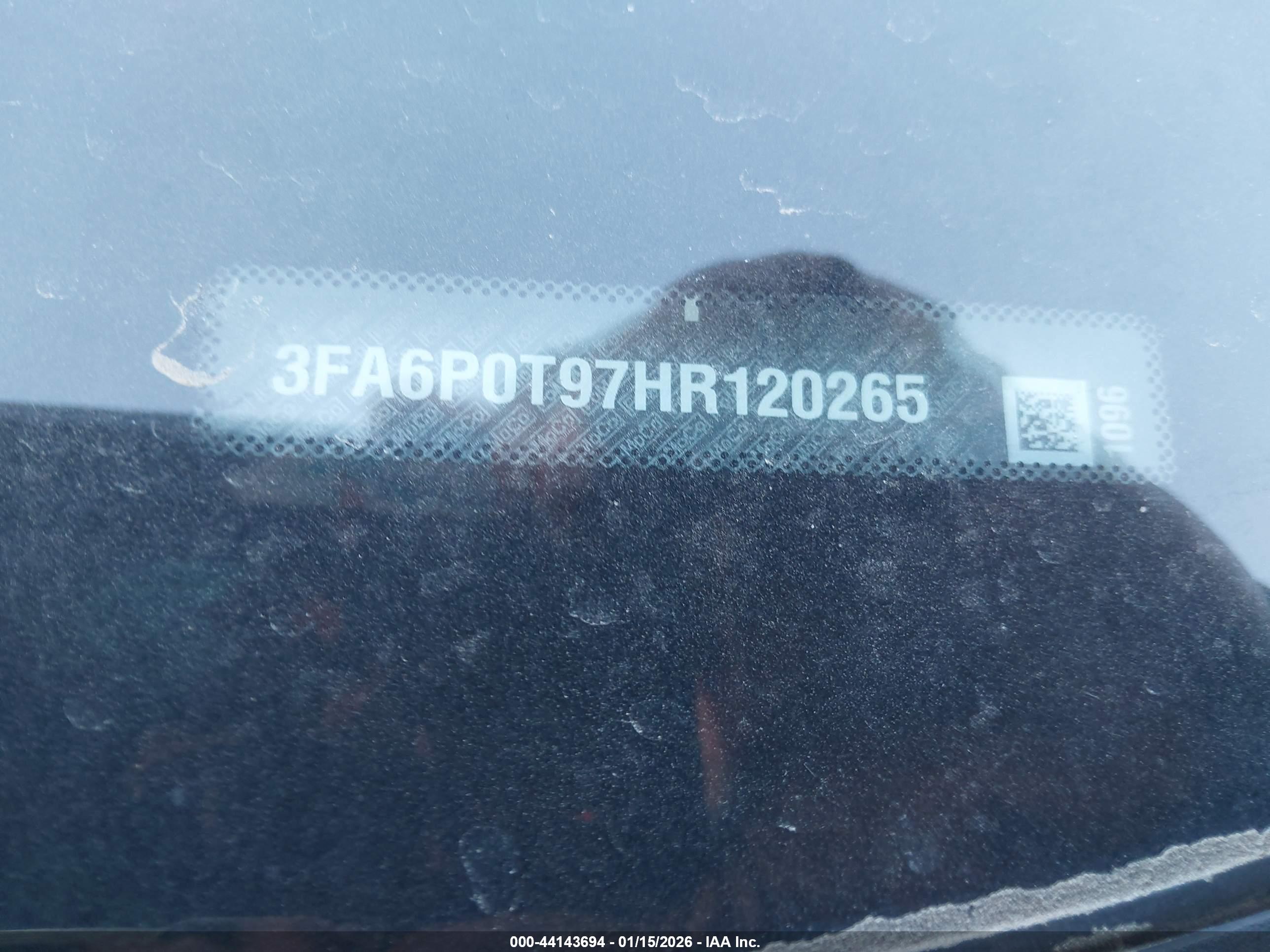 FORD FUSION image 9