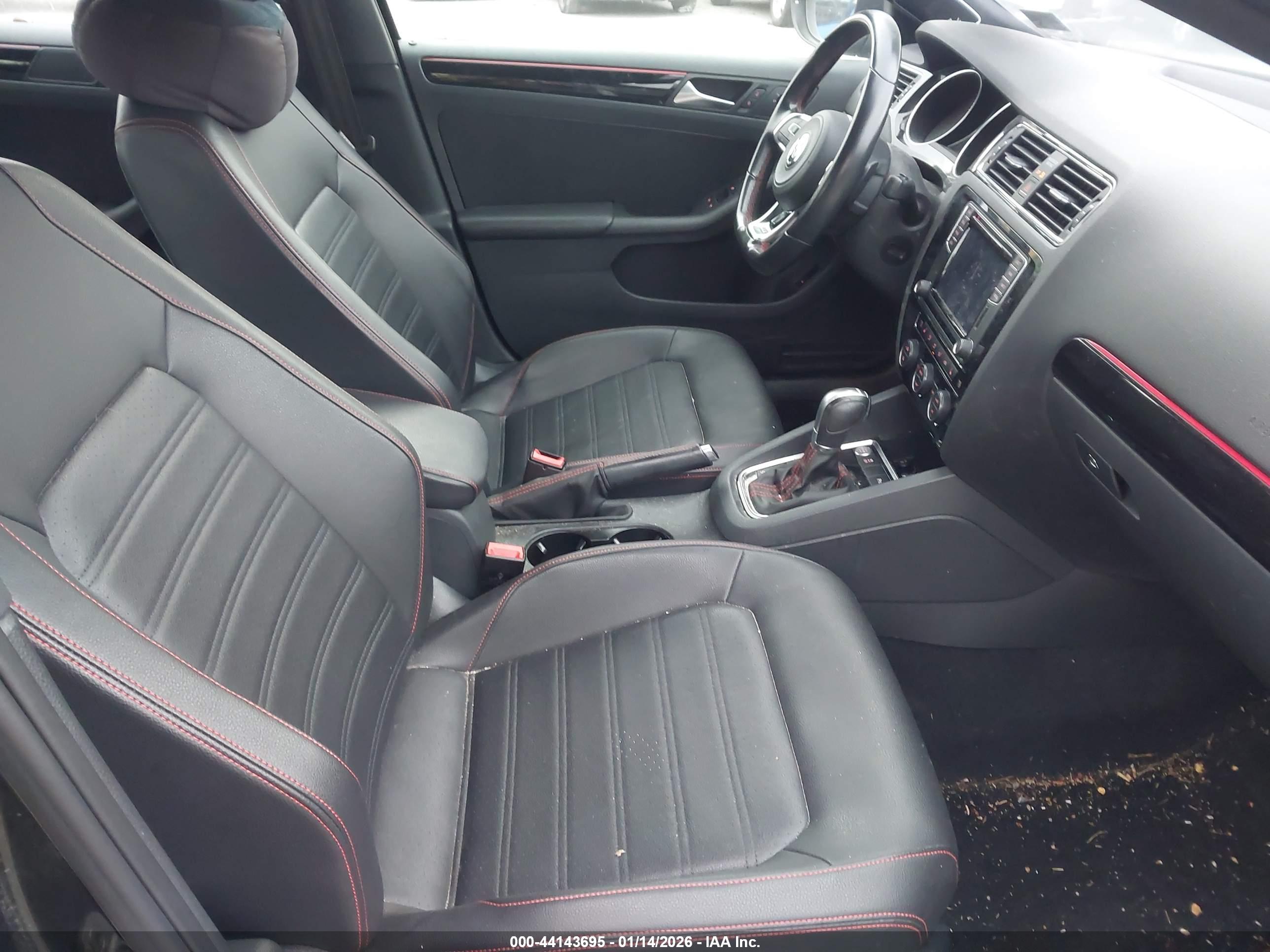 VOLKSWAGEN JETTA image 5