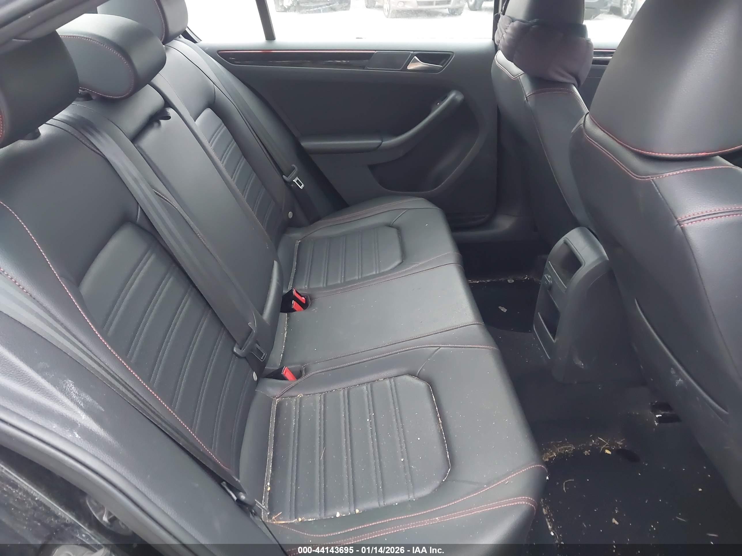 VOLKSWAGEN JETTA image 8