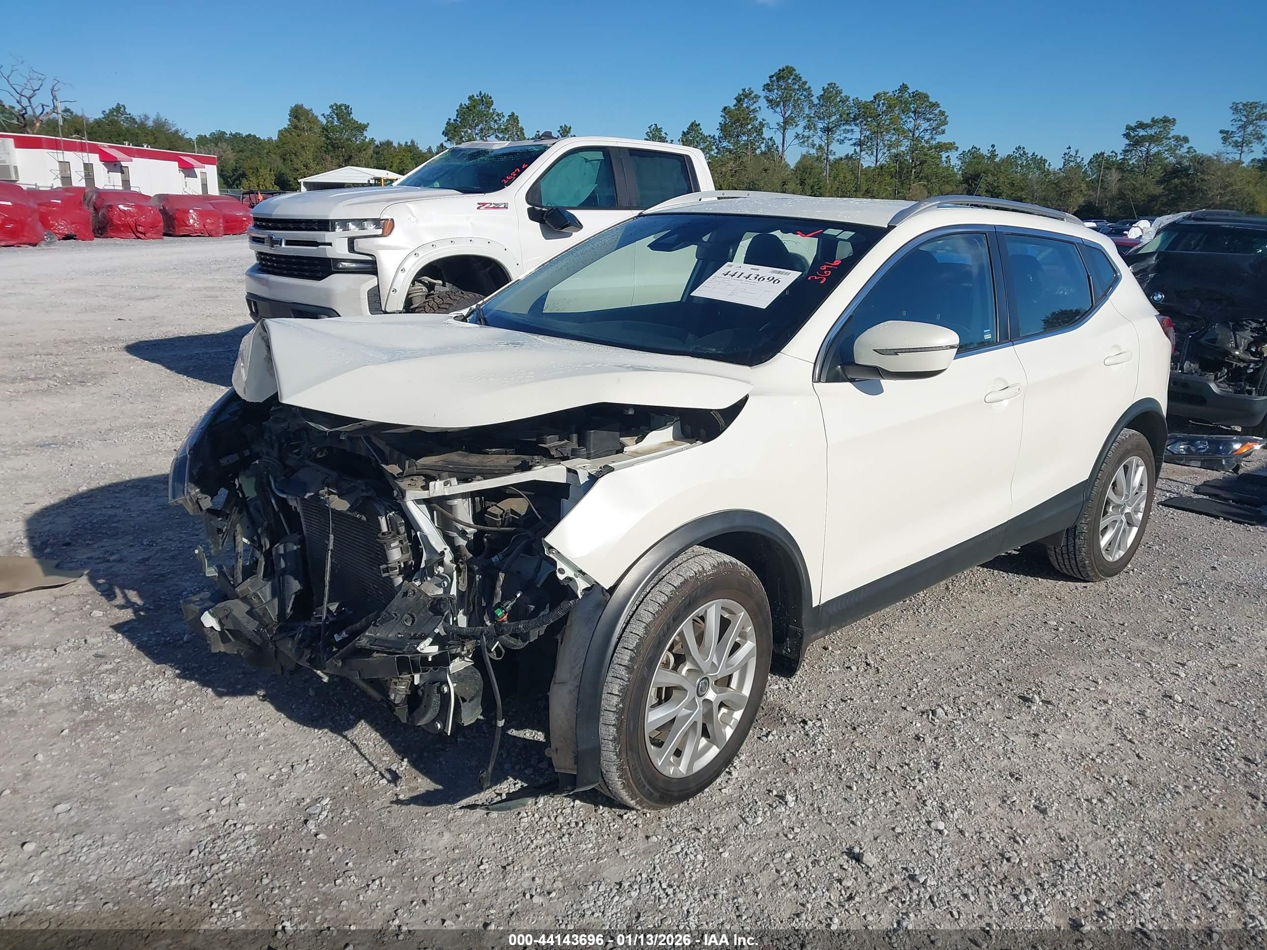 NISSAN ROGUE image 2