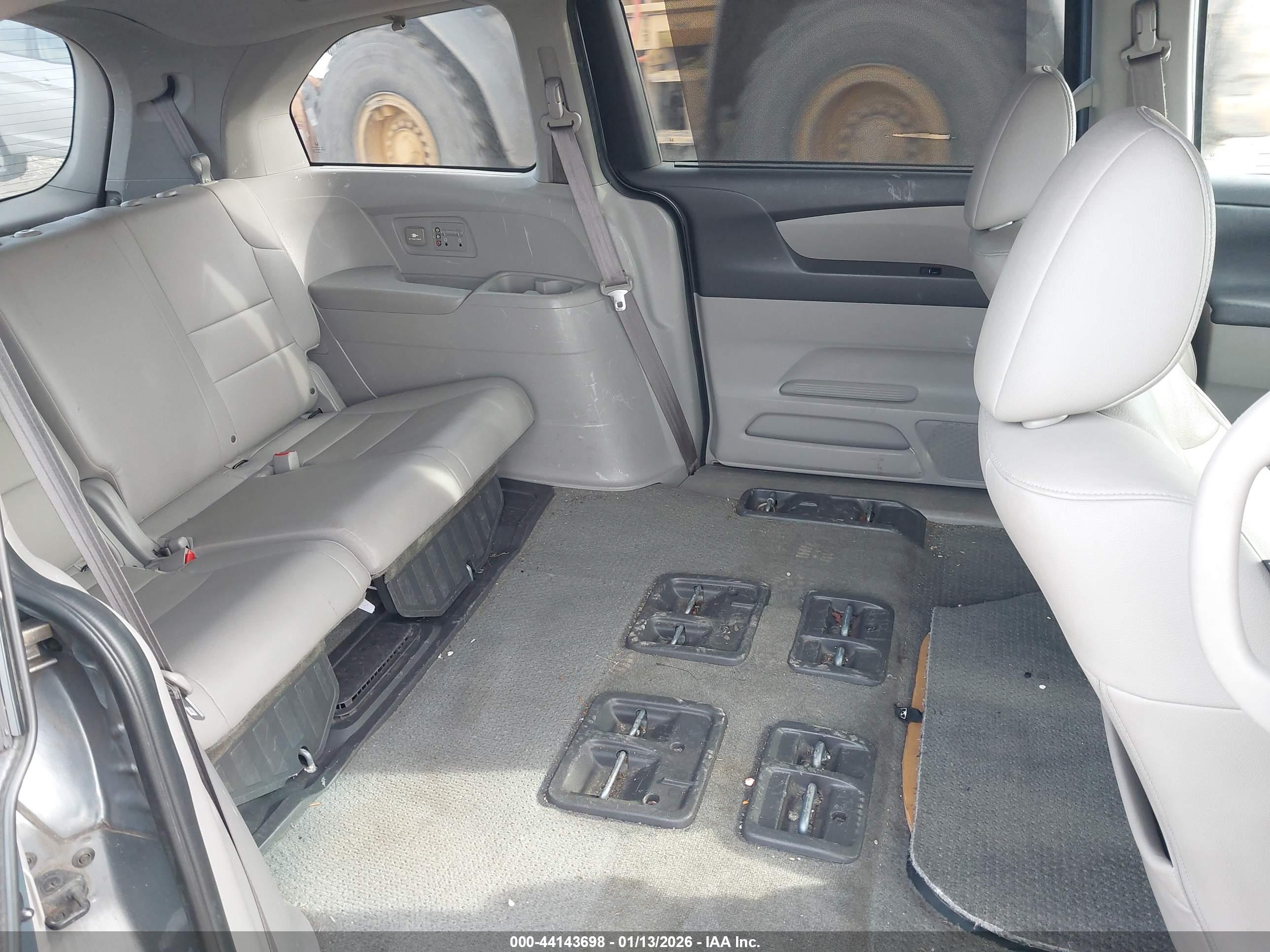 HONDA ODYSSEY image 8