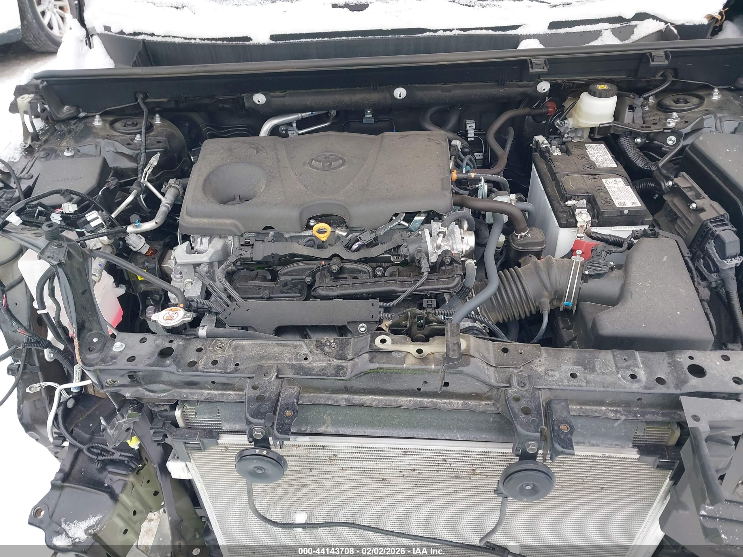 TOYOTA RAV4 image 10