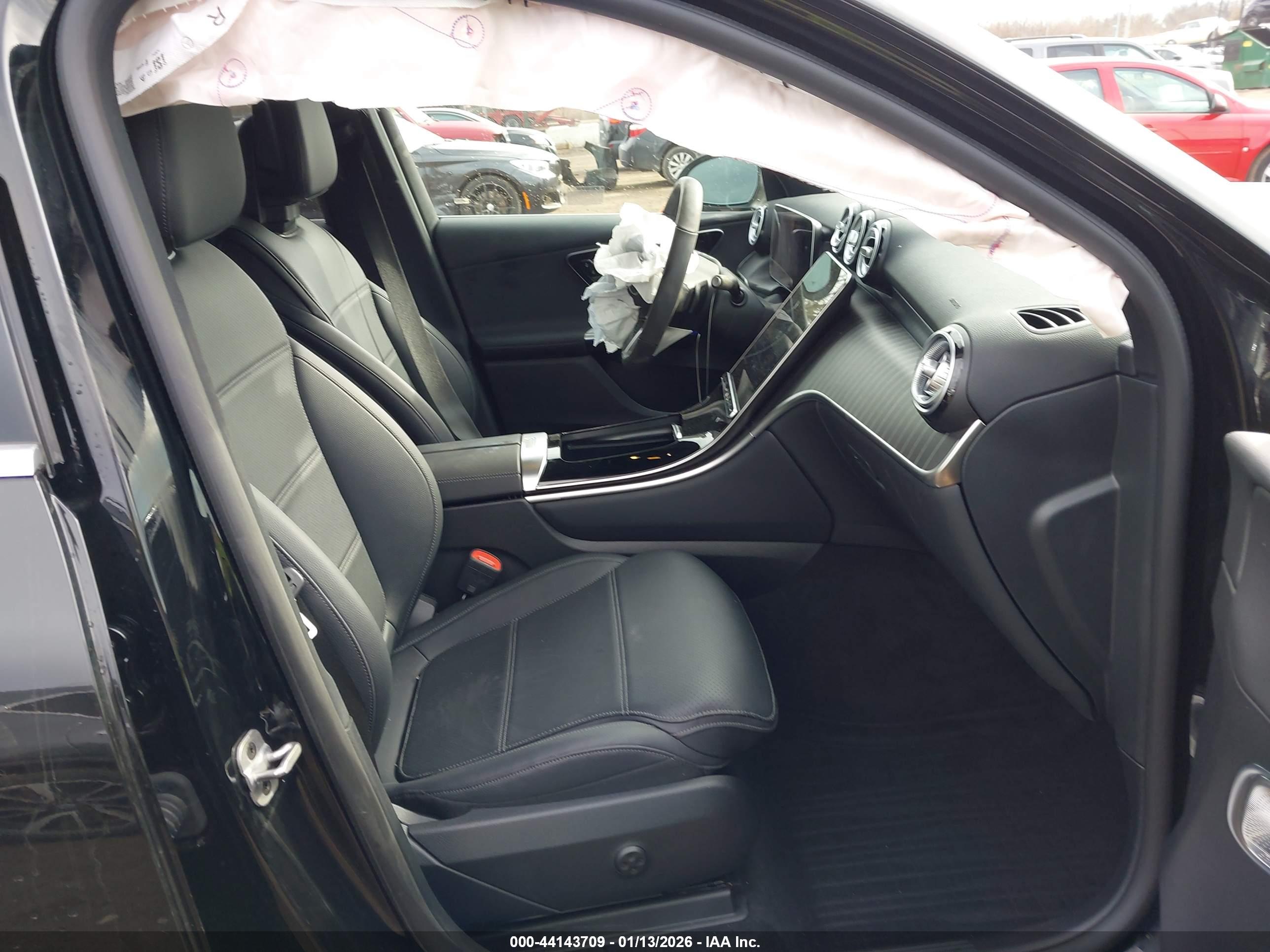 MERCEDES-BENZ GLC image 5