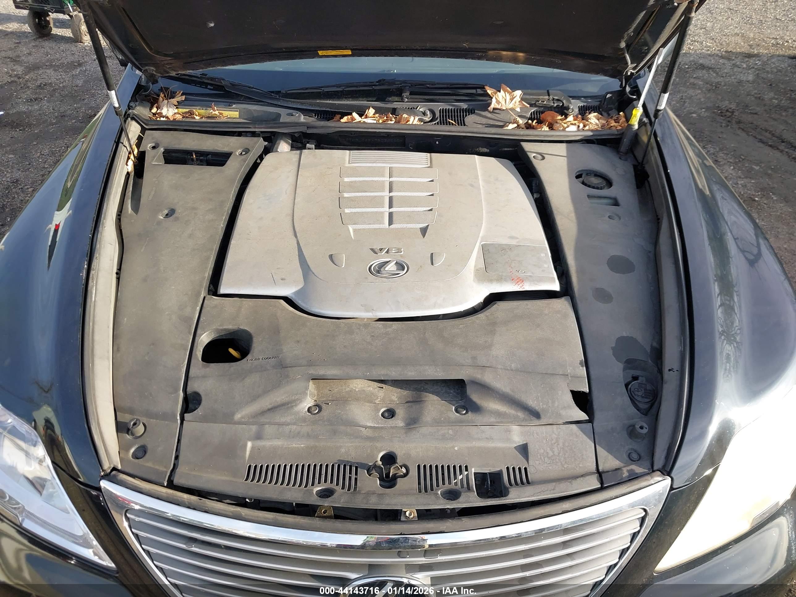 LEXUS LS image 10