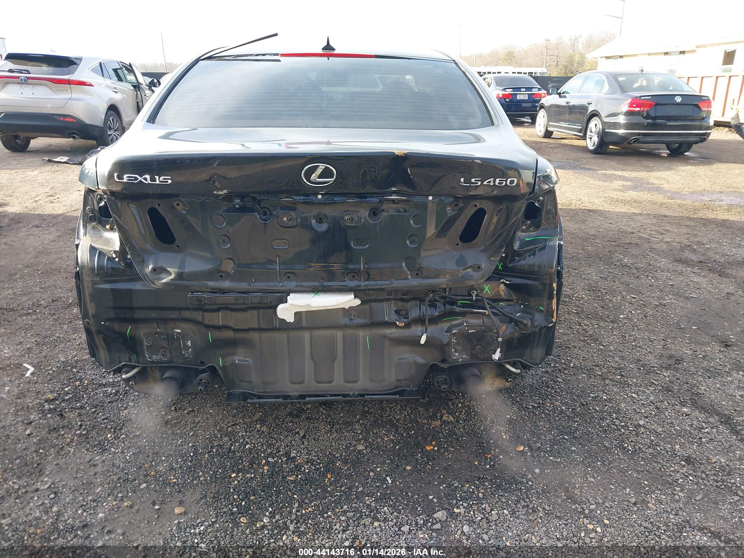 LEXUS LS image 6