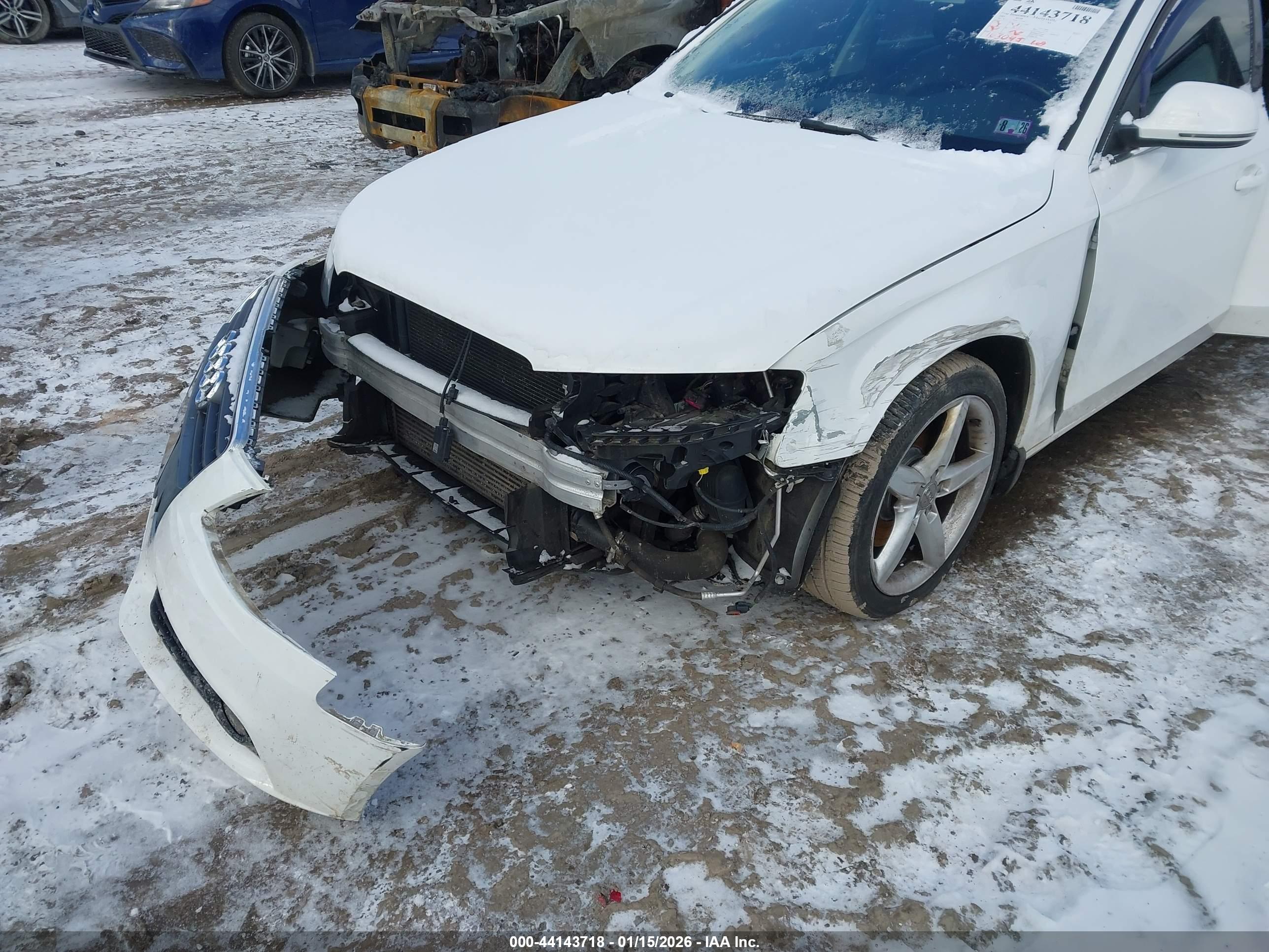 AUDI A4 image 6