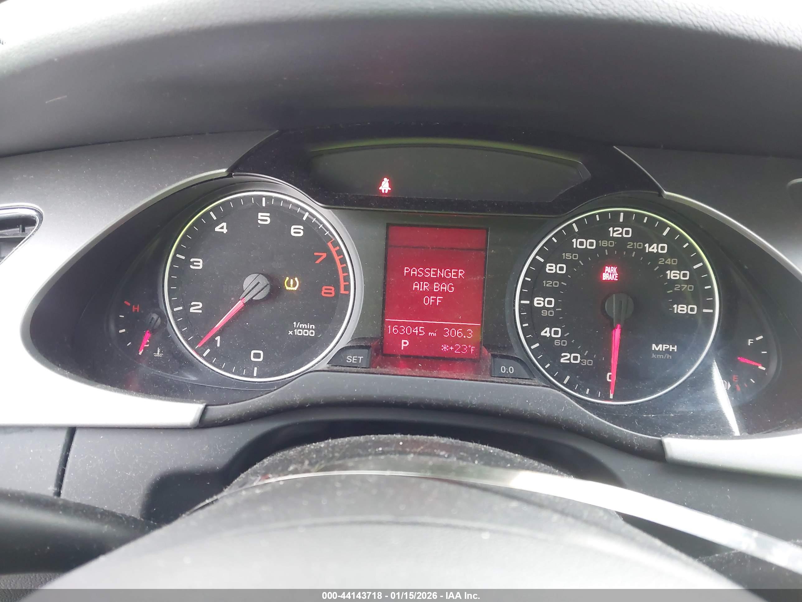 AUDI A4 image 7