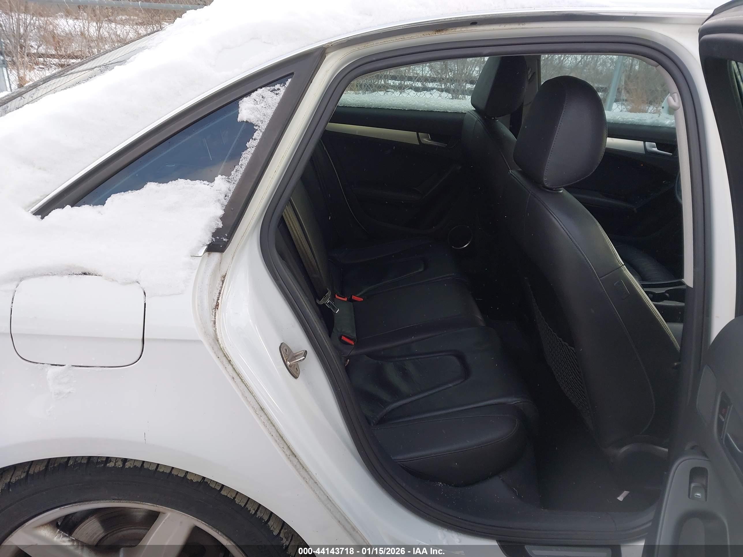 AUDI A4 image 8