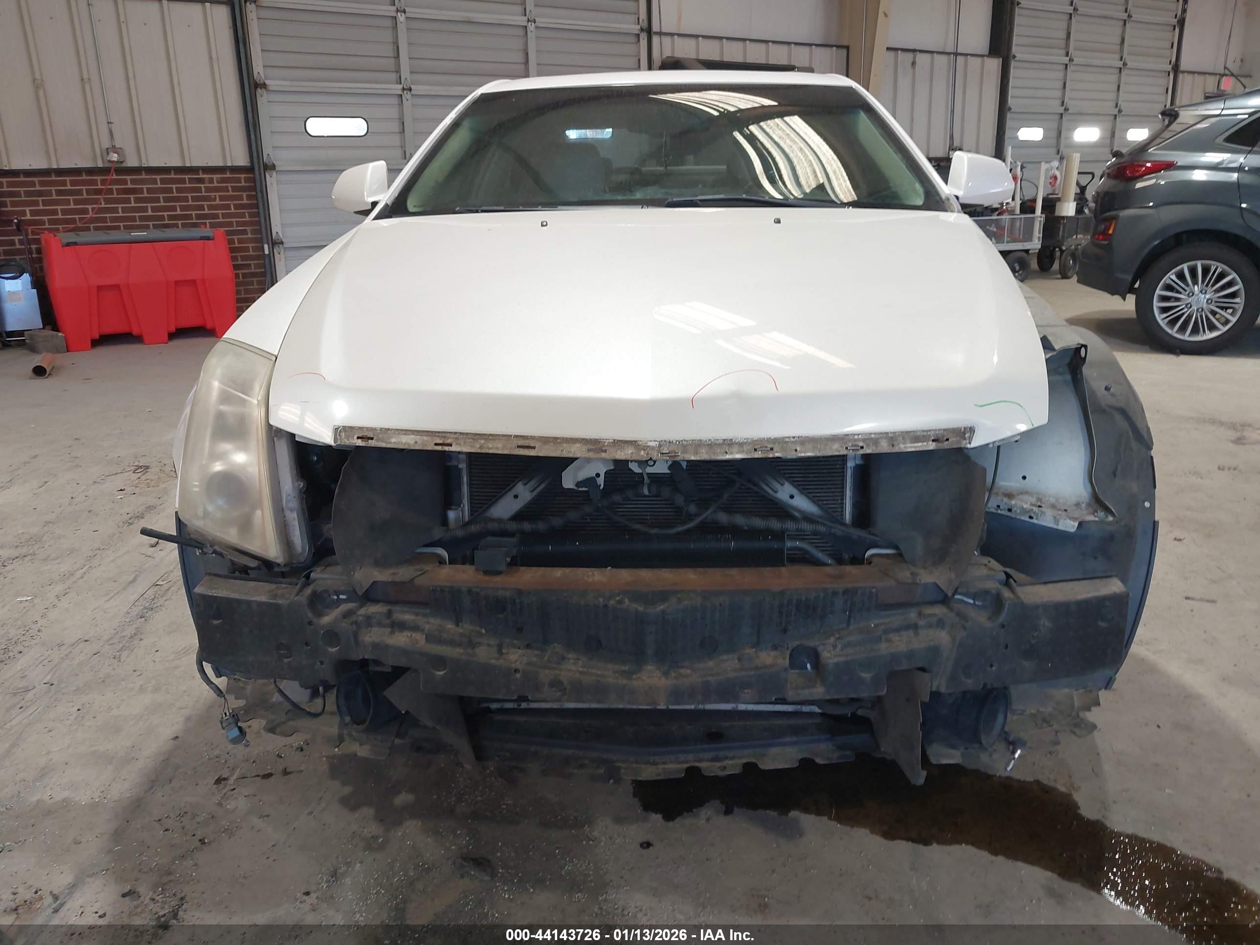 CADILLAC CTS image 6