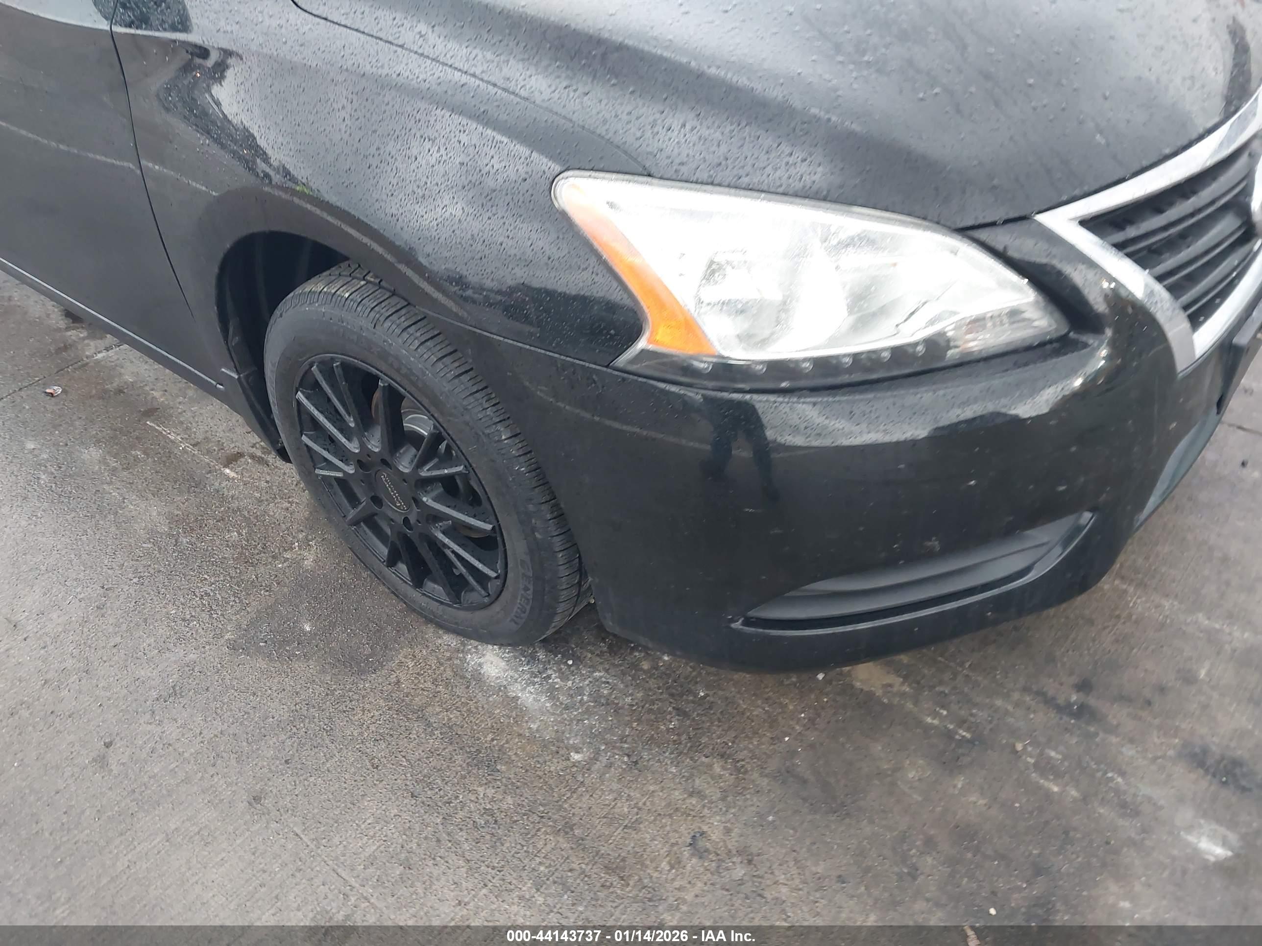 NISSAN SENTRA image 6