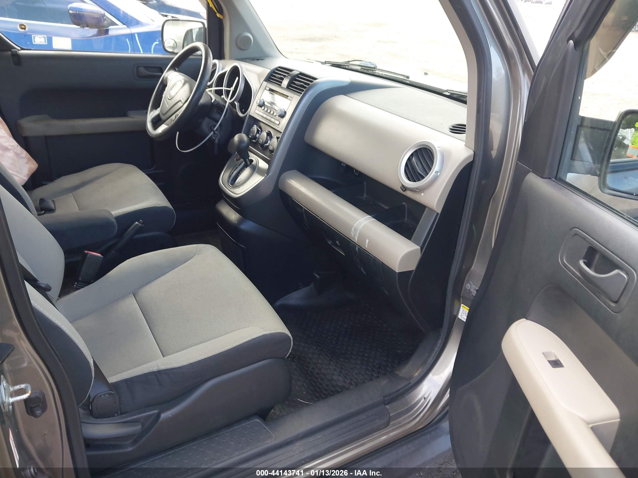 HONDA ELEMENT image 5