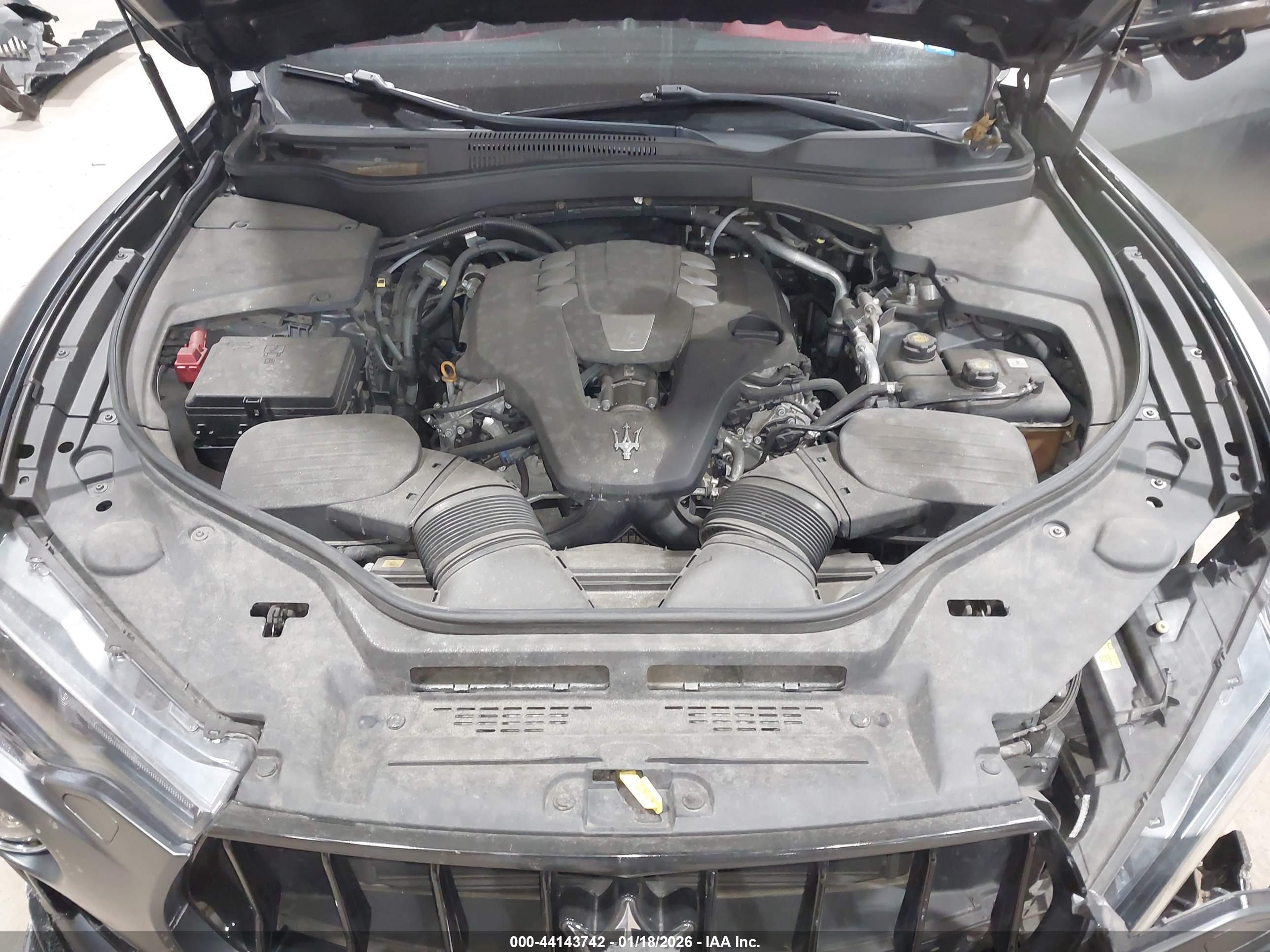 MASERATI LEVANTE image 10