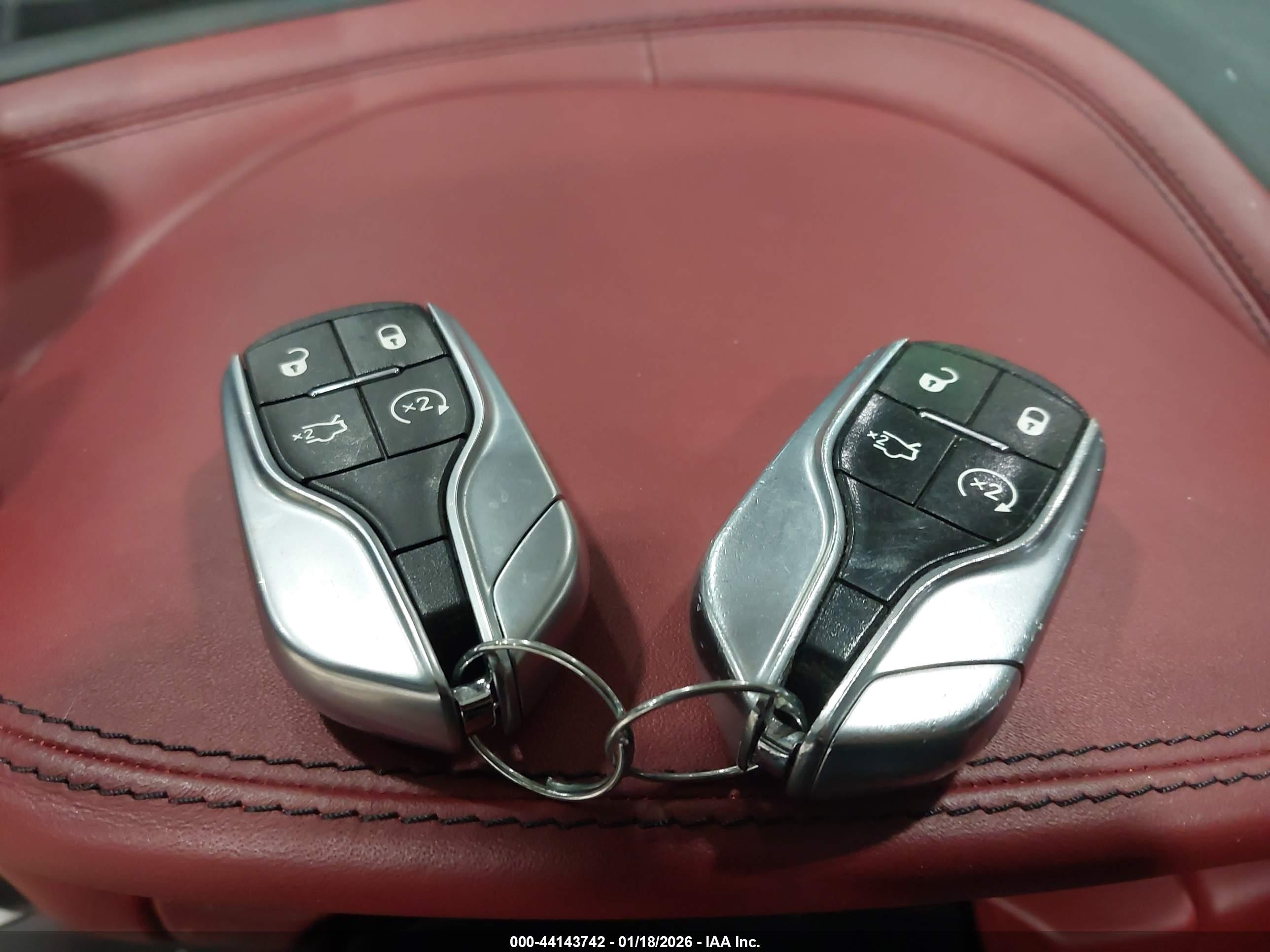 MASERATI LEVANTE image 11