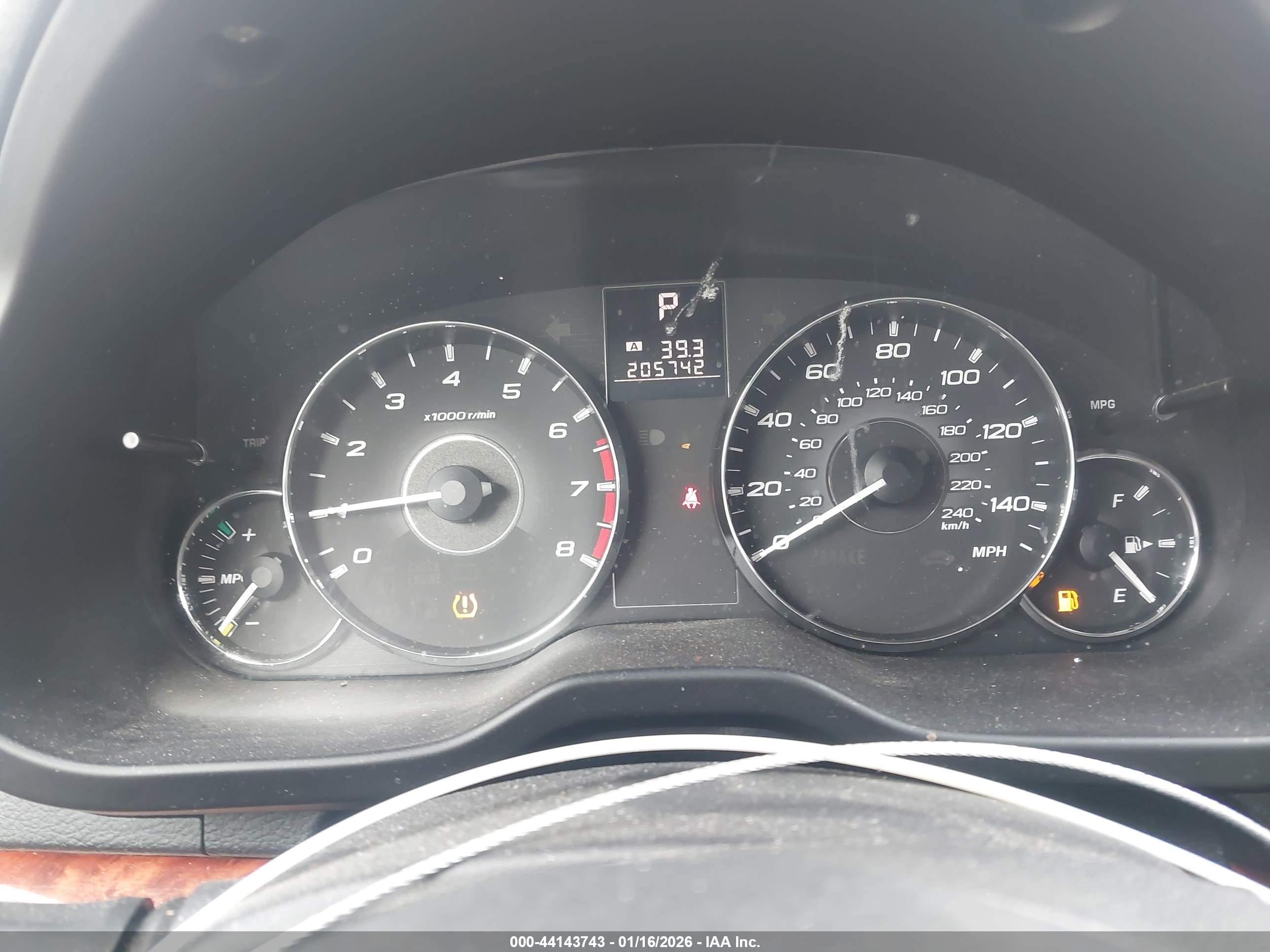SUBARU OUTBACK image 7