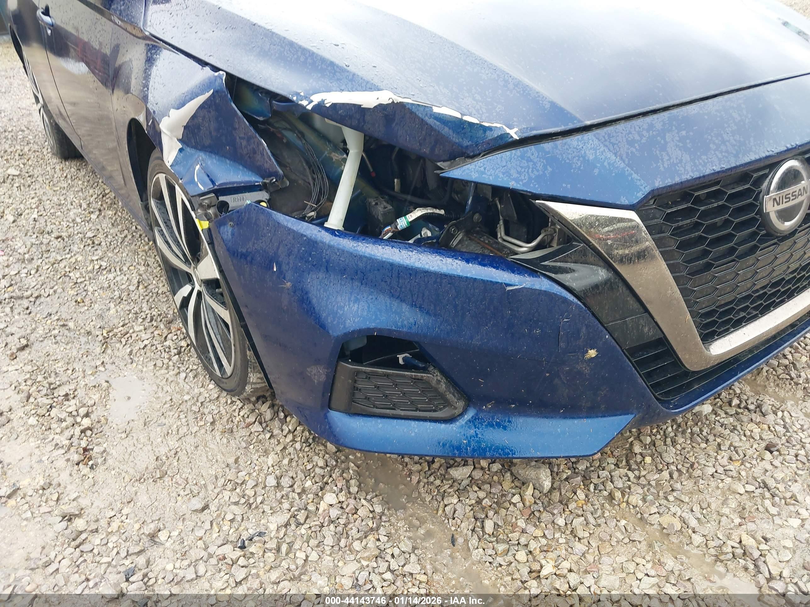 NISSAN ALTIMA image 6