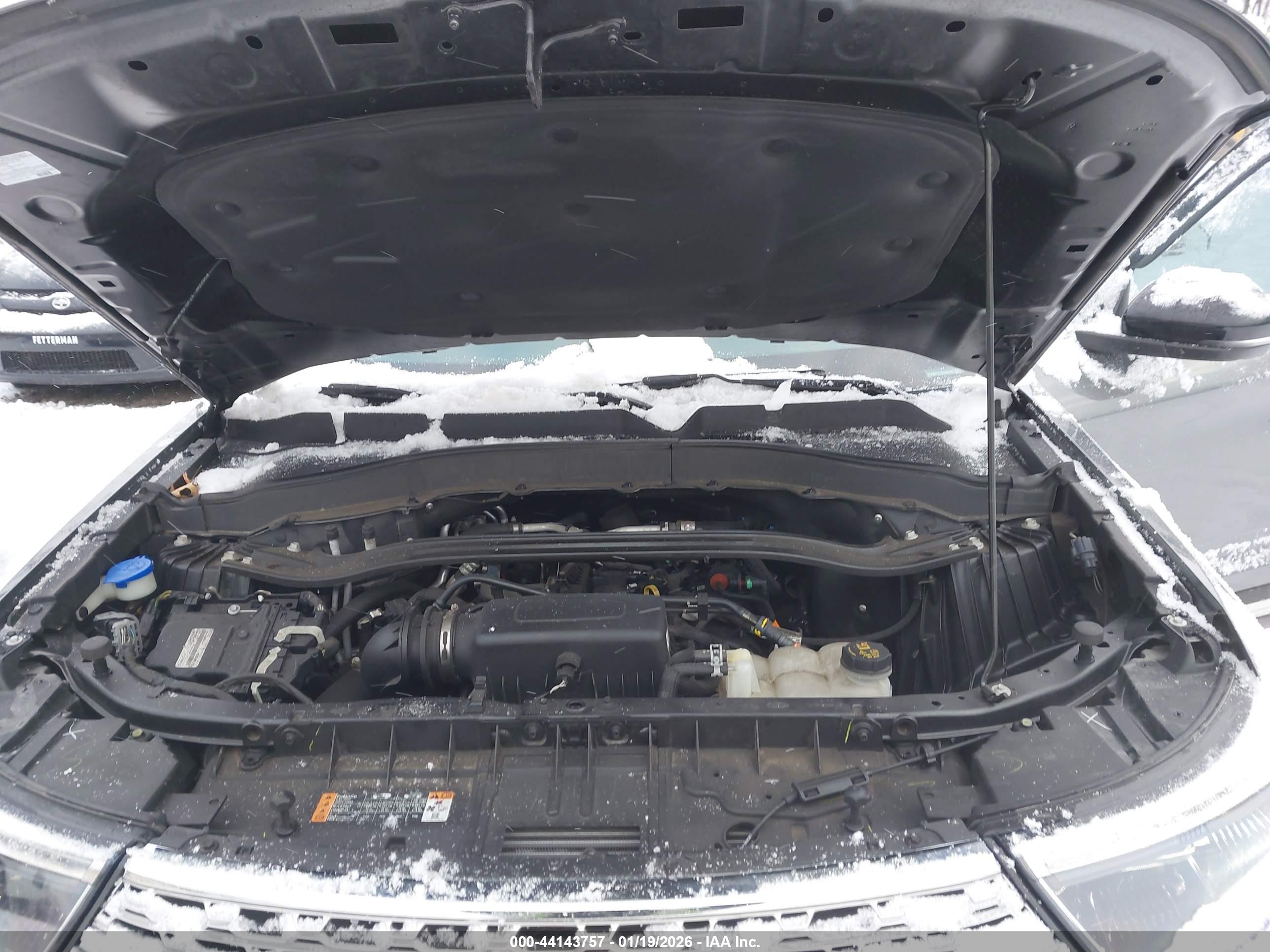 FORD EXPLORER image 10
