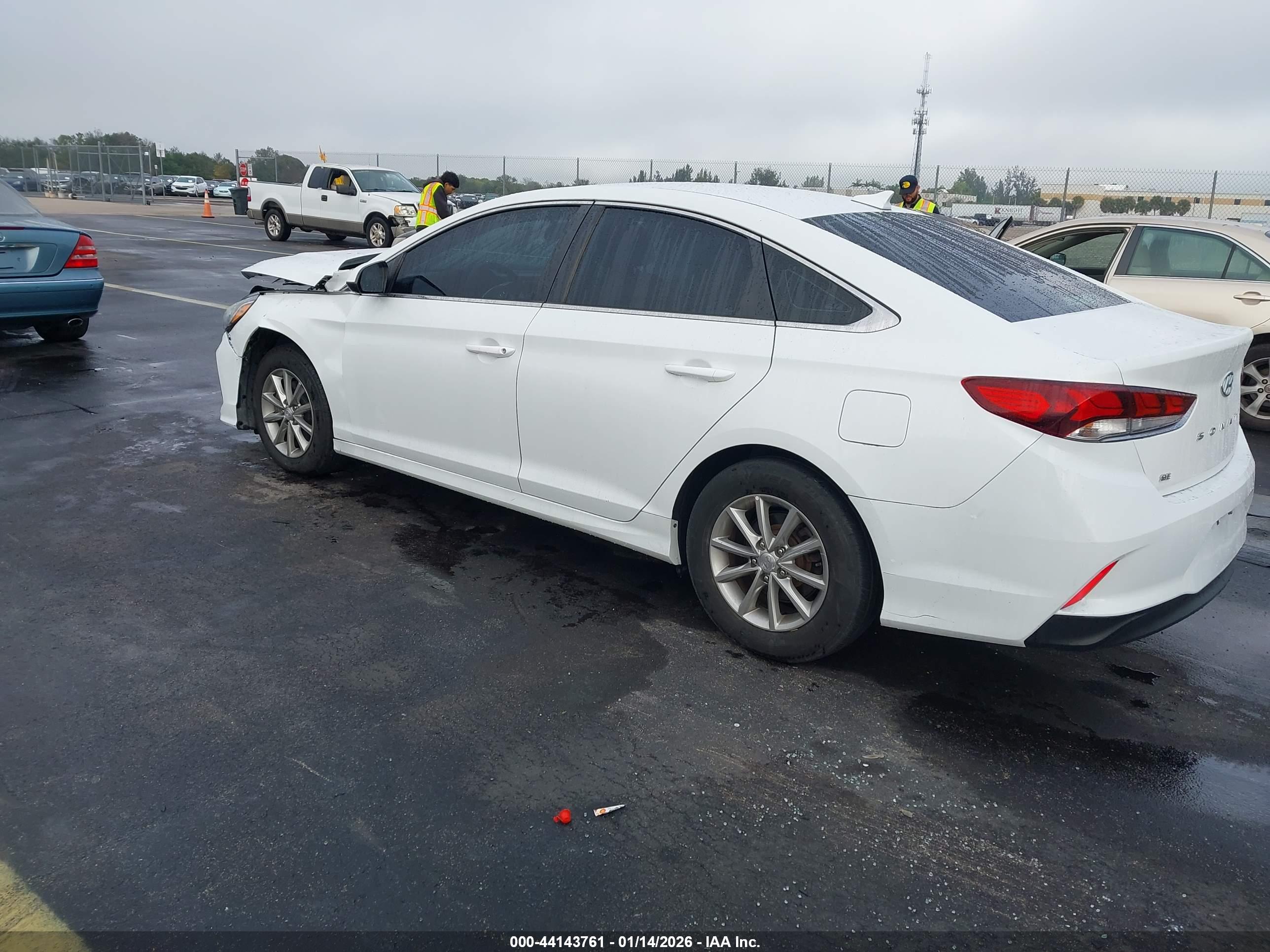 HYUNDAI SONATA image 3