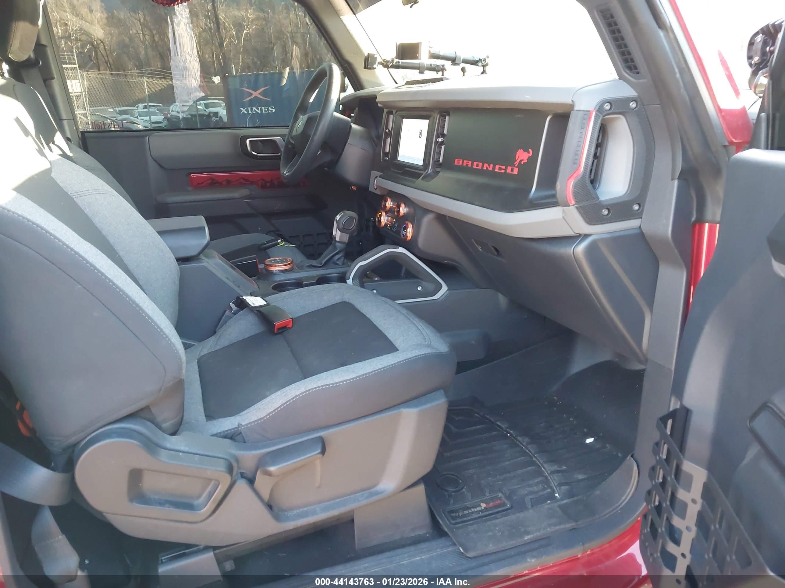 FORD BRONCO image 5