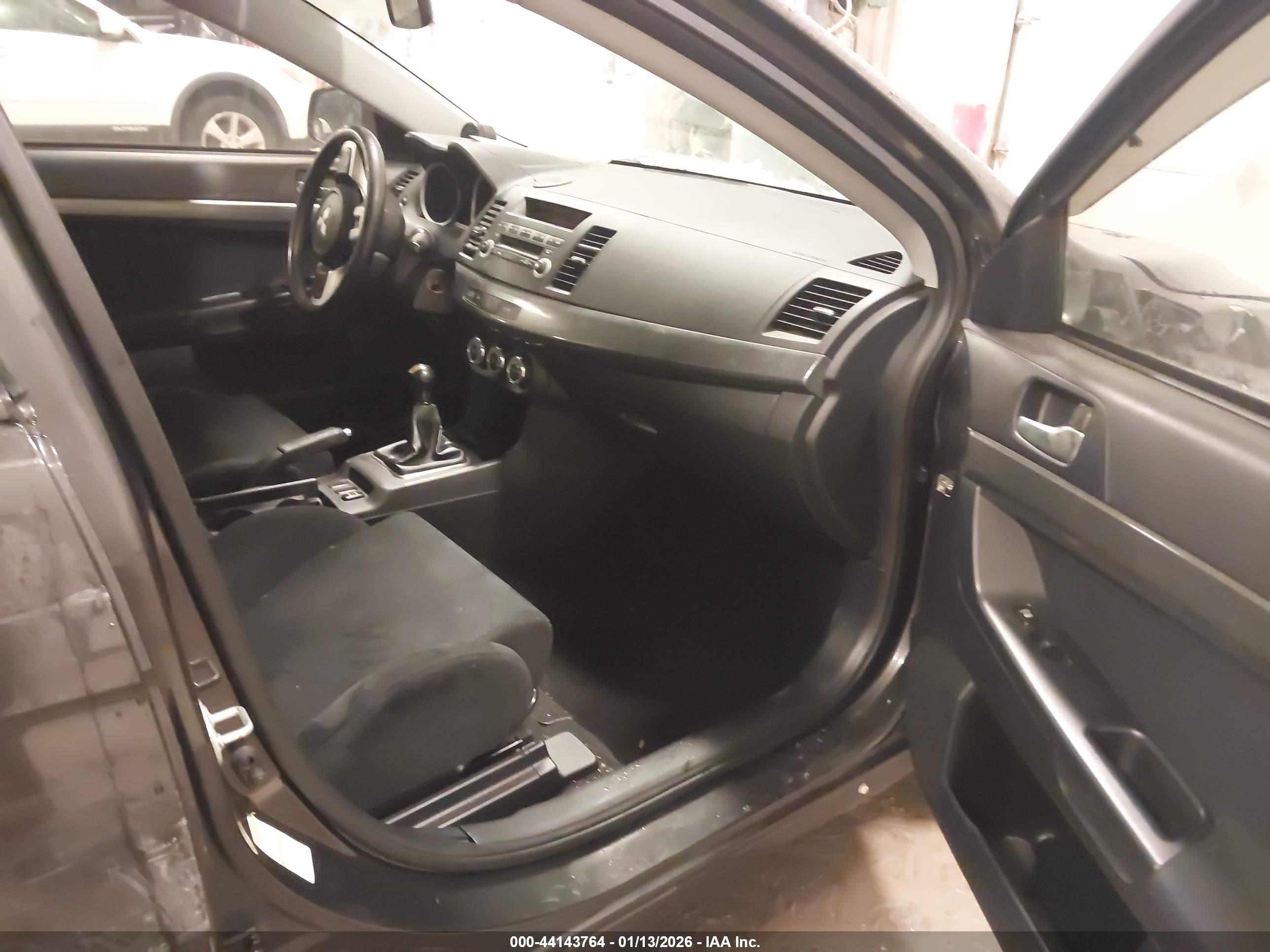 MITSUBISHI LANCER image 5