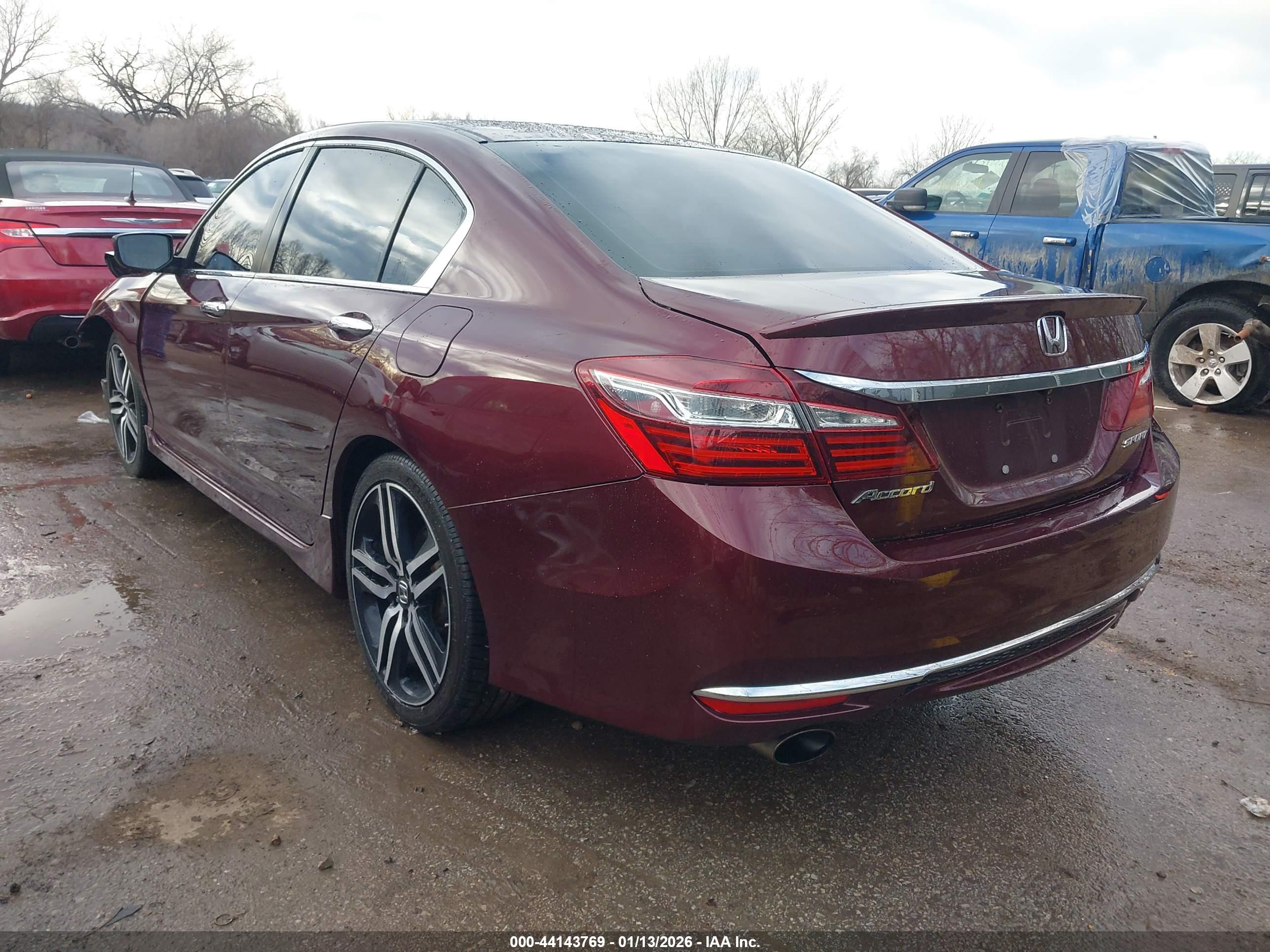 HONDA ACCORD image 3