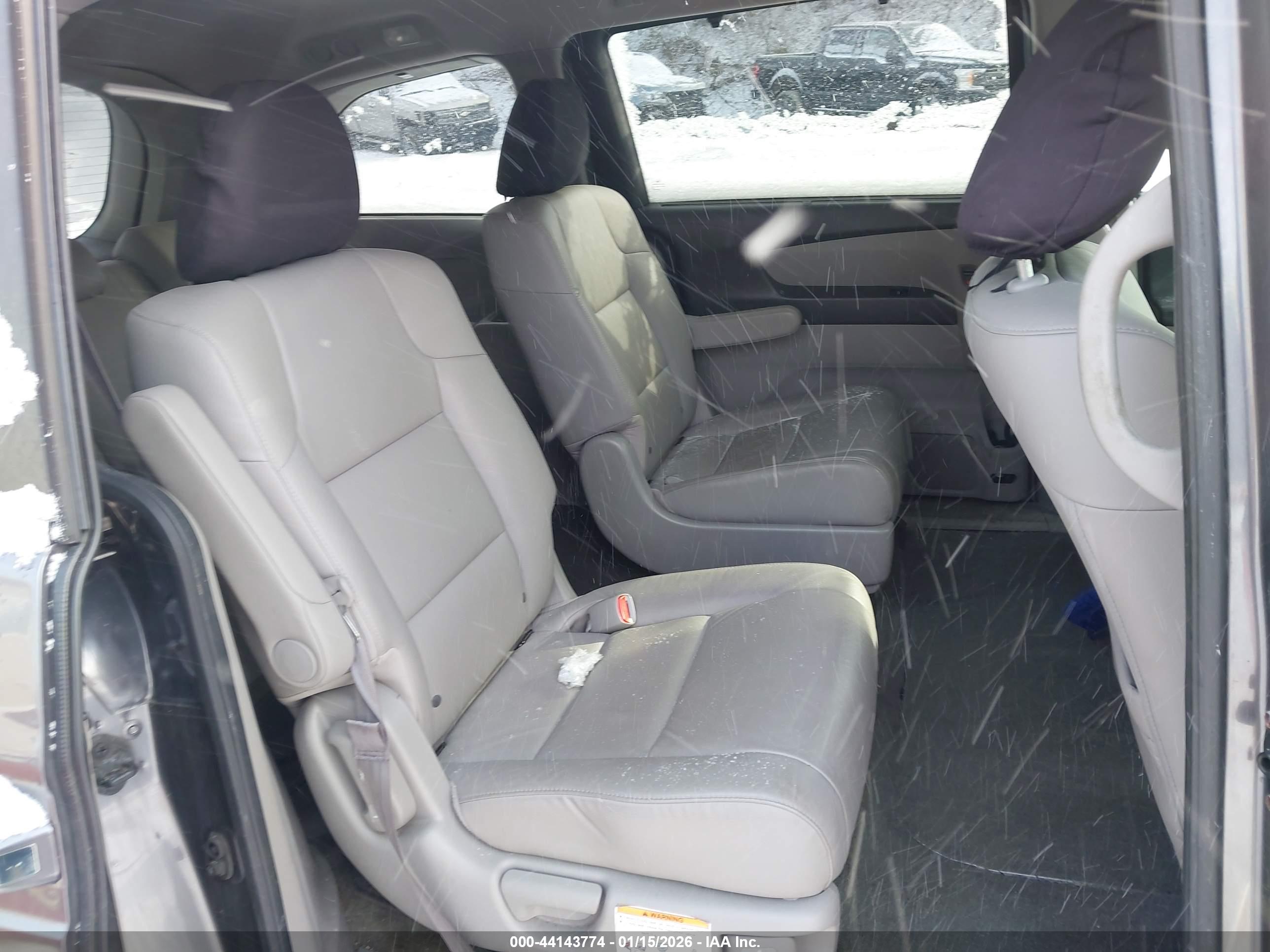 HONDA ODYSSEY image 8