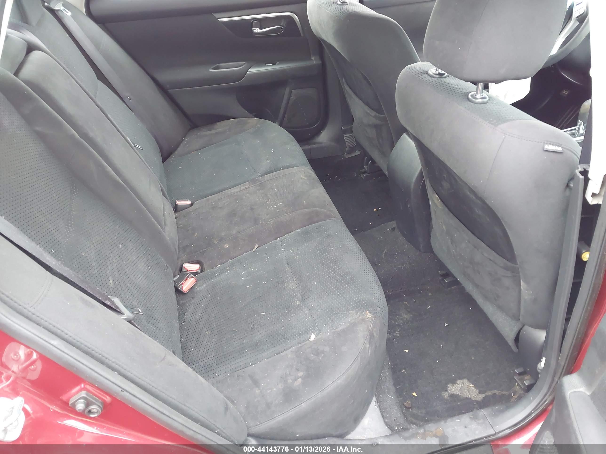 NISSAN ALTIMA image 8