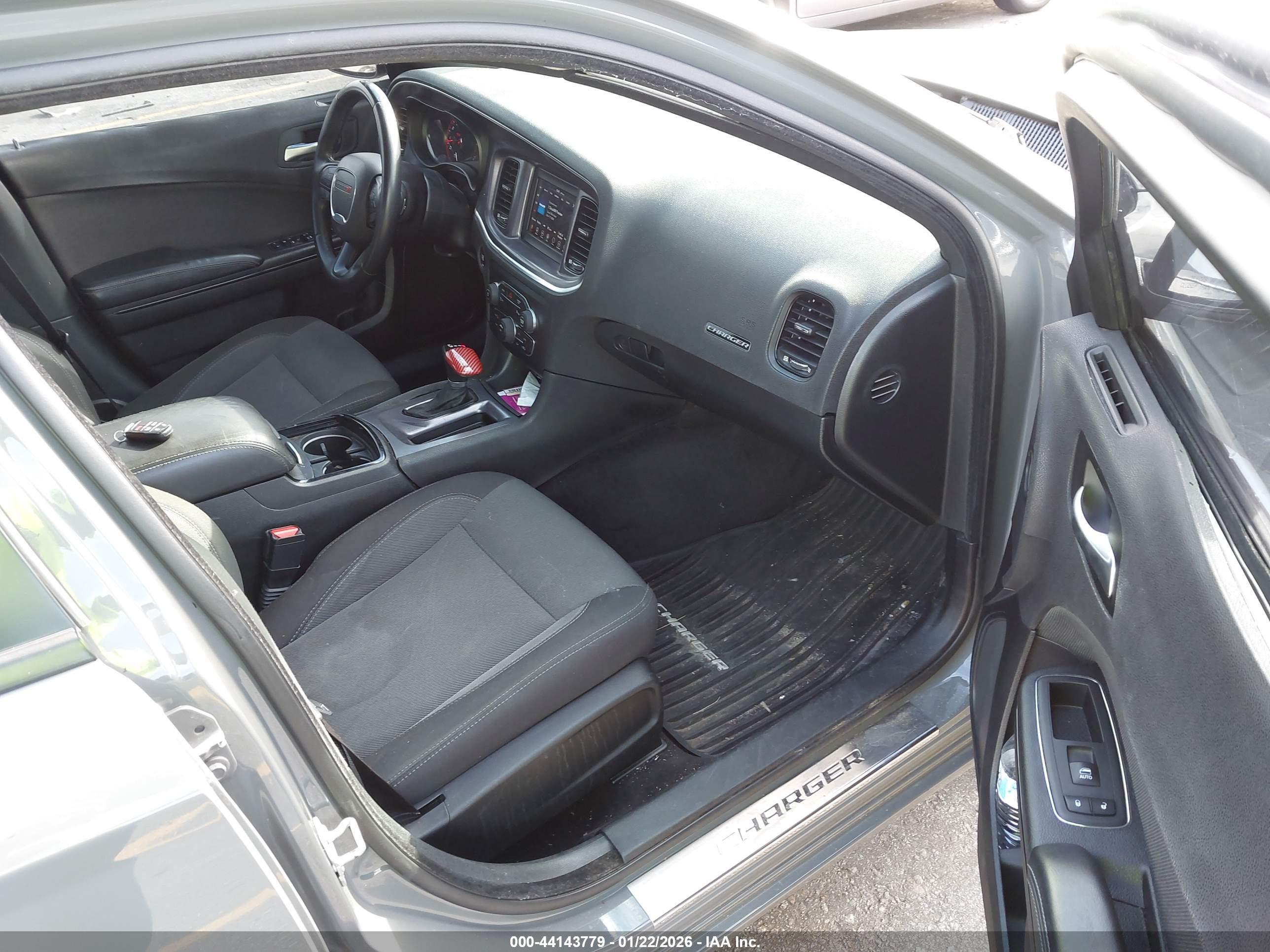 DODGE CHARGER image 5