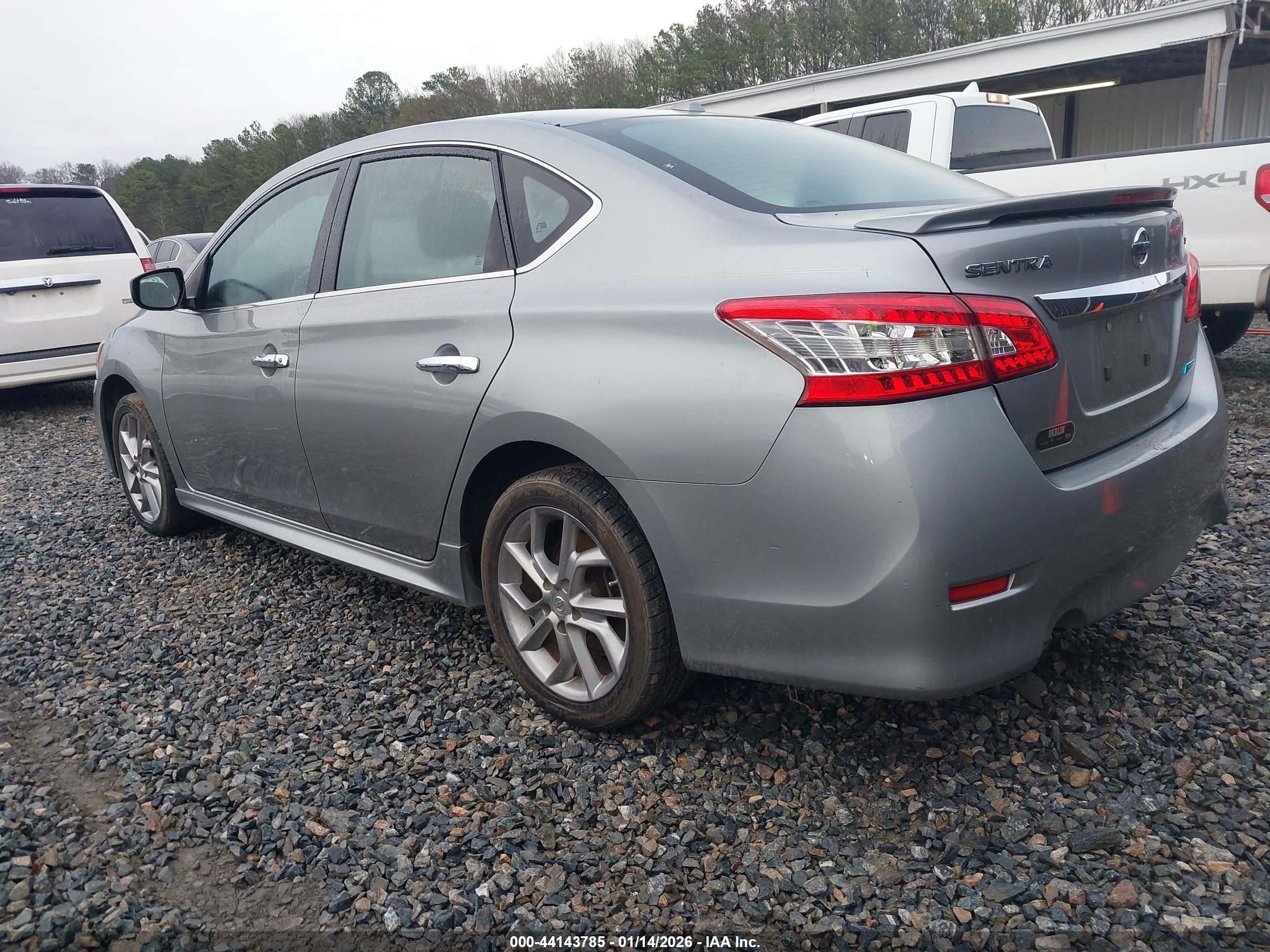 NISSAN SENTRA image 3