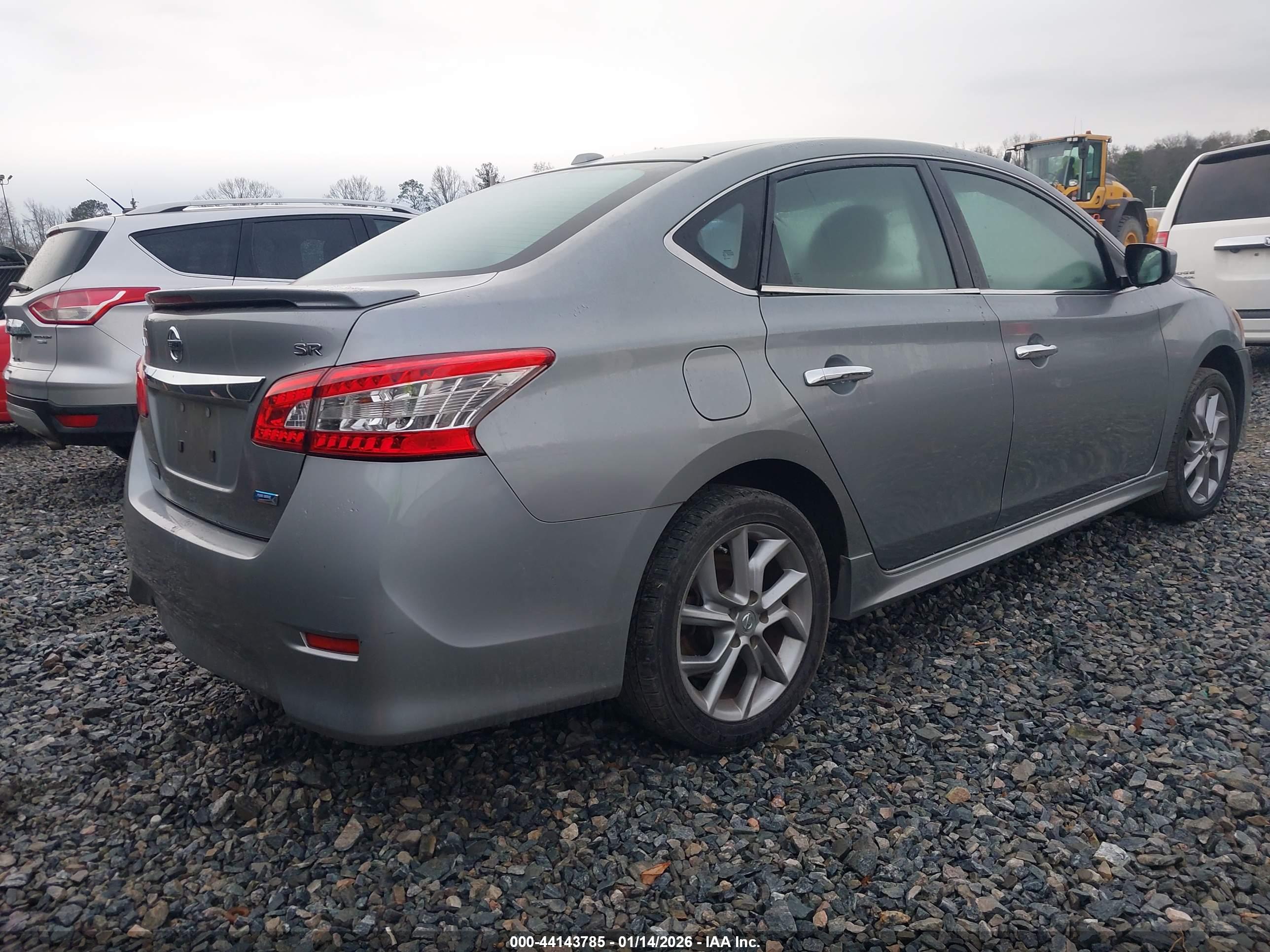 NISSAN SENTRA image 4